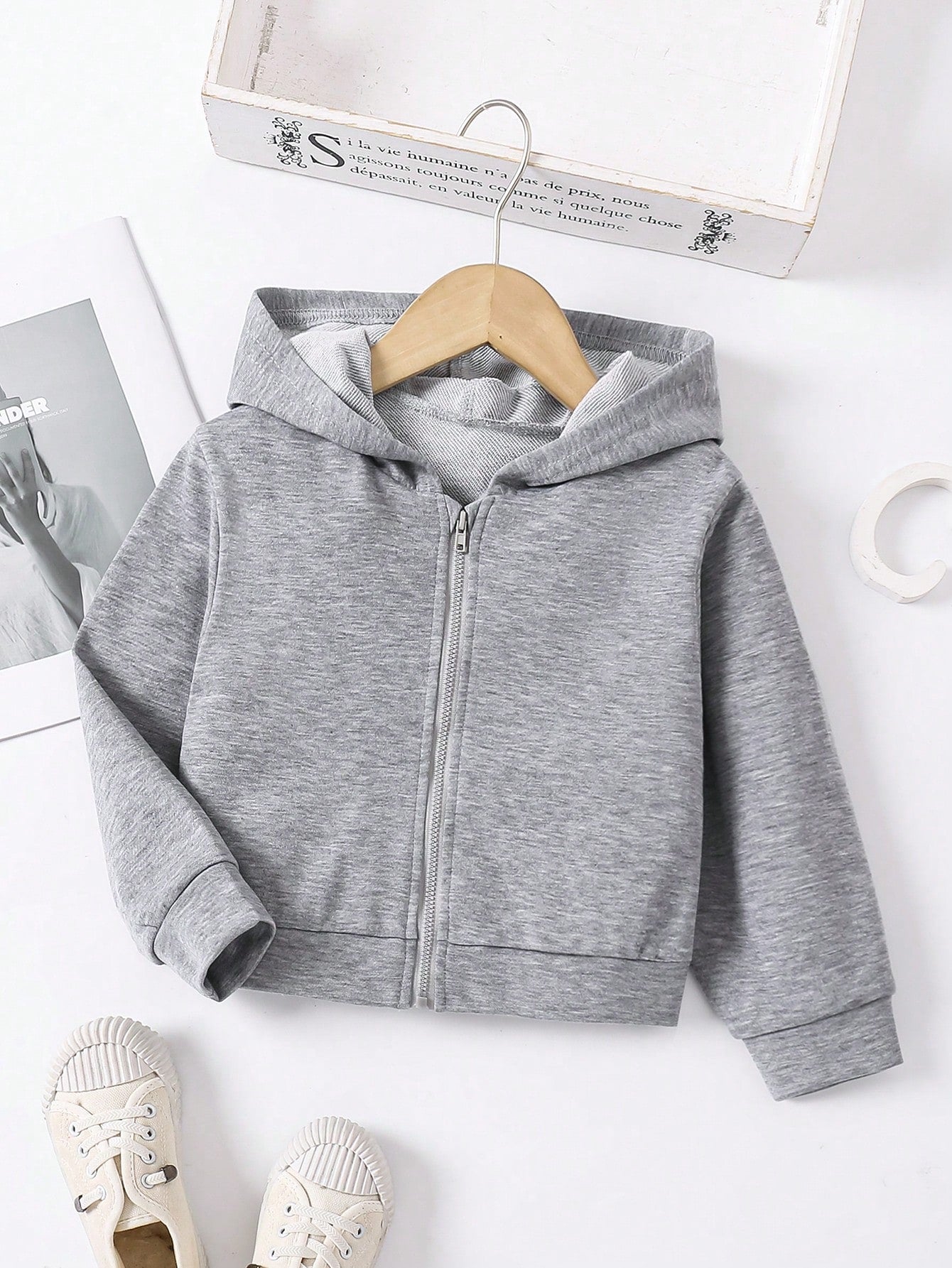 Young Girls Solid Zip Up Hooded Jacket