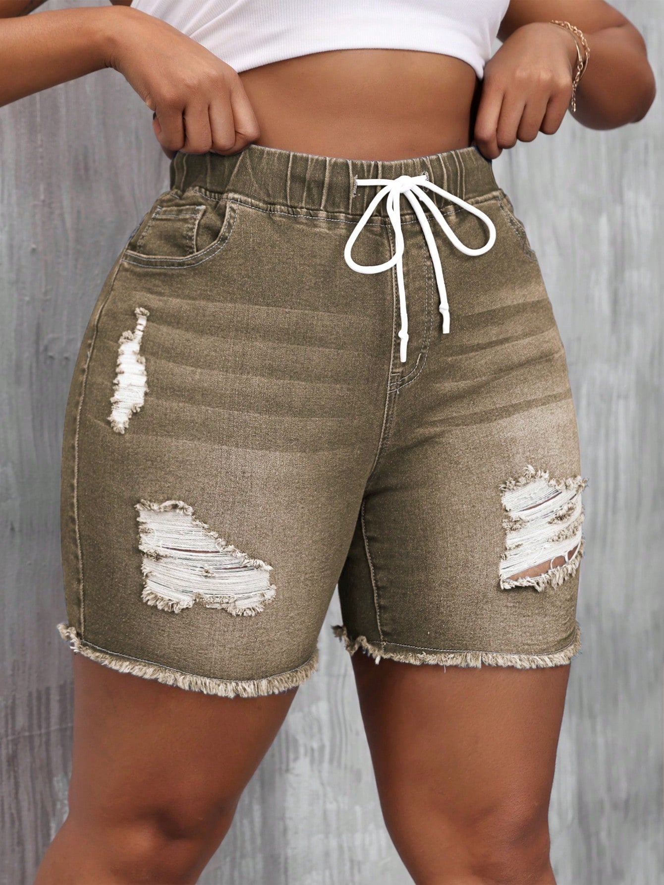 Plus Size Distressed Drawstring Denim Shorts Suitable For Daily Wear