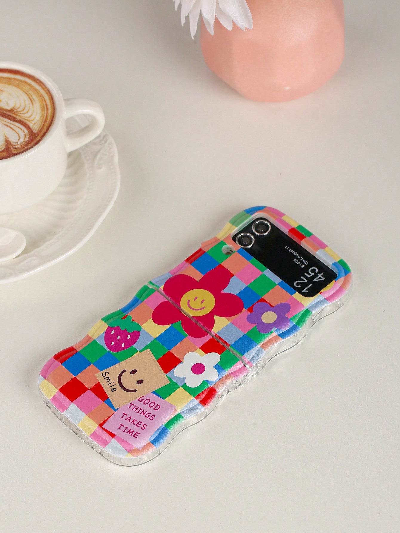 1pc Colorful Checkered Strawberry Flowers Smiling Faces Pattern Foldable Phone Case Compatible With Samsung Galaxy Z Flip3 5G, Galaxy Z Flip4 5G, Galaxy Z Flip5 5G, Galaxy Z Flip6 5G, Wave-Shaped Air Bag Anti-Fall Design