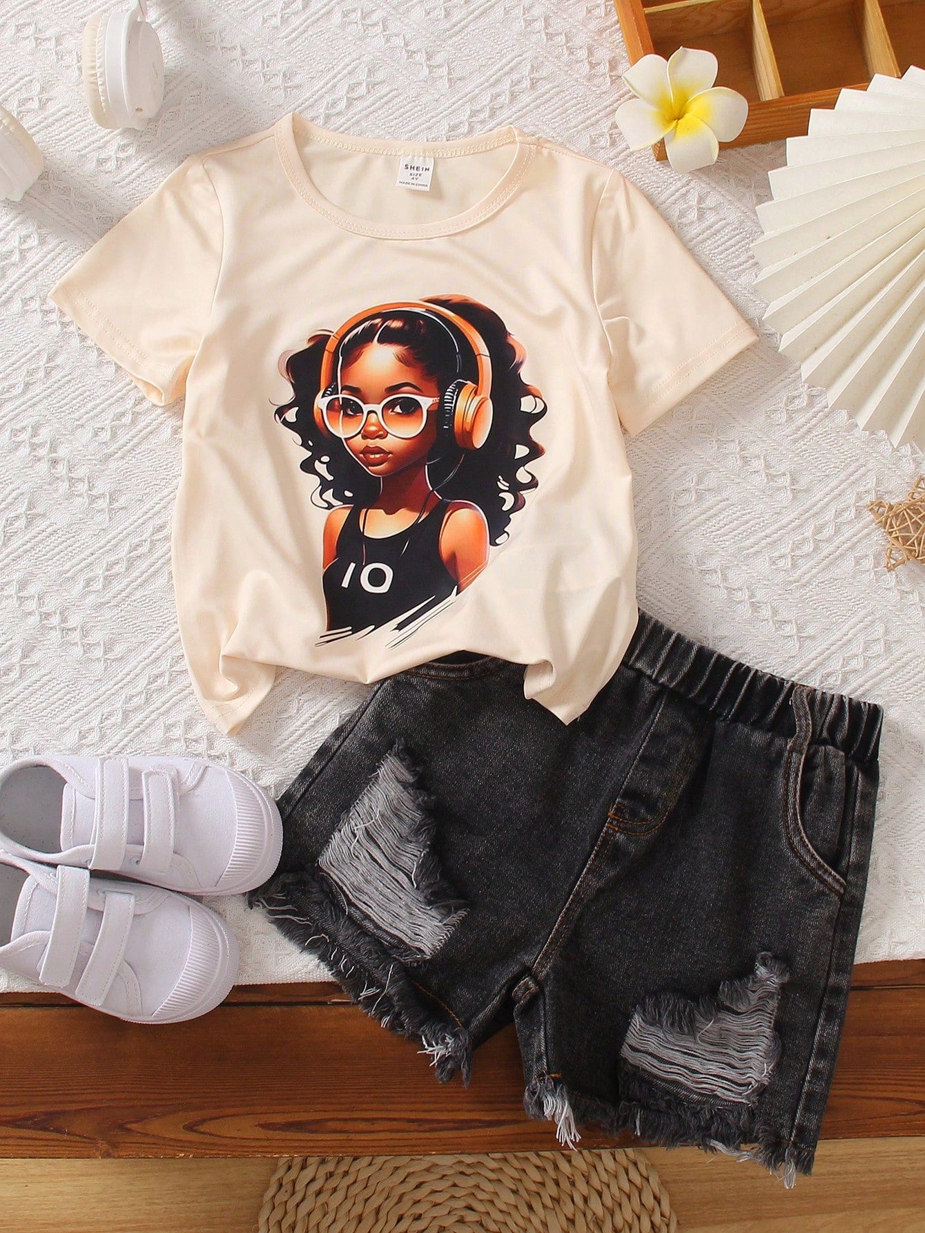 Young Girl Summer Cartoon Girl Printed Round Neck Short Sleeve T-Shirt And Ripped Shorts Casual Twopiece Set