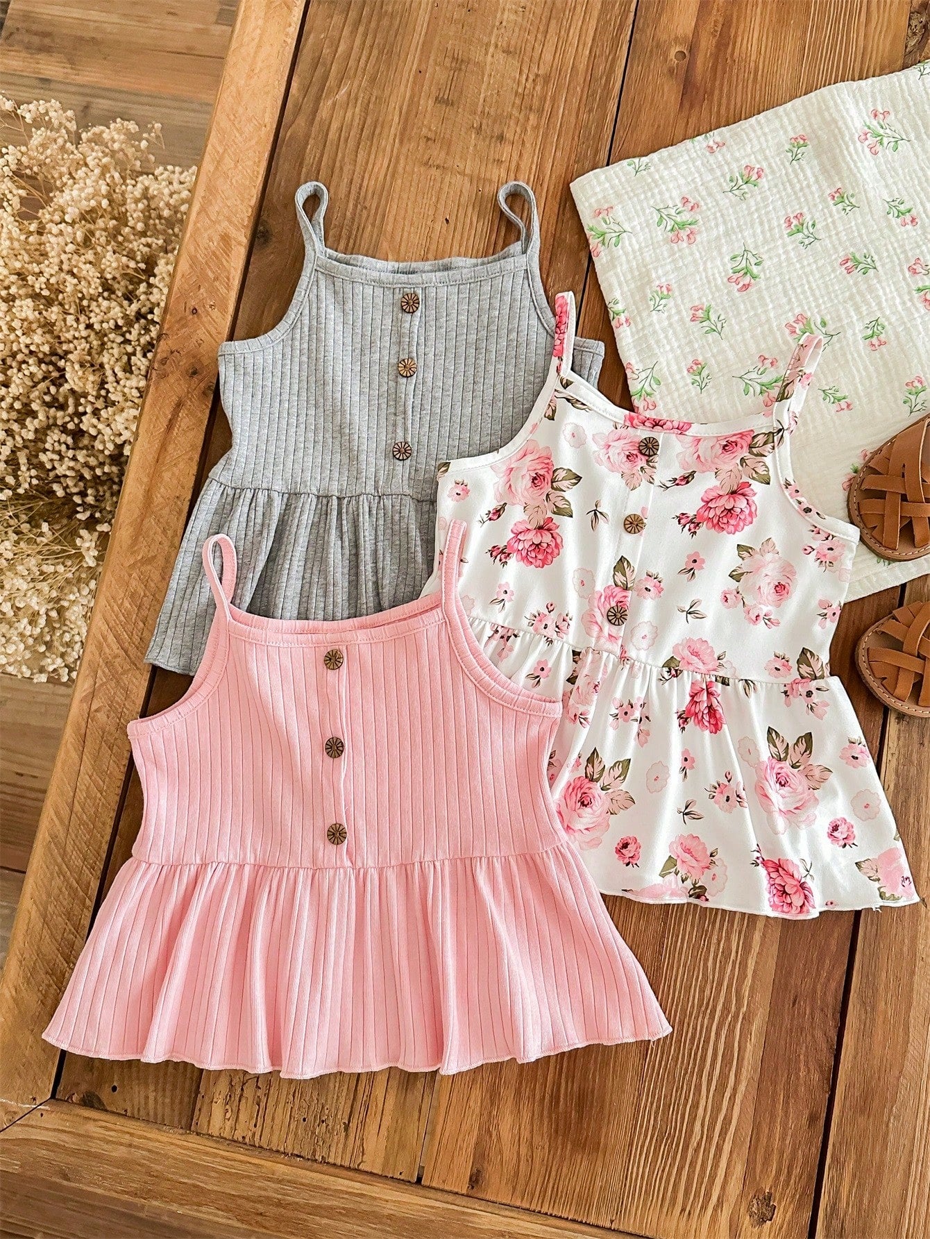 Young Girls' Decorative Button, Ruffled Hem, Cute Casual Tank Top 3 Piece Set