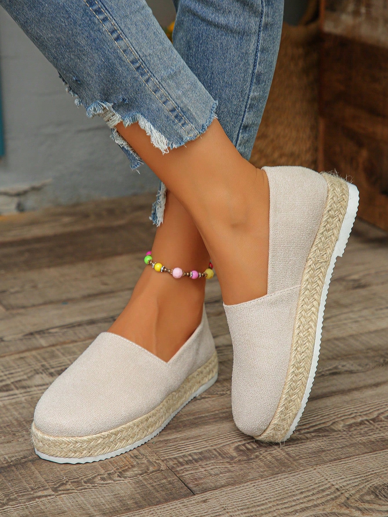 Oversized EU Size 36-42 New Fashionable Spring/Autumn Suede Rope Woven Casual Thick Sole Slip-On Outdoor Comfy Non-Slip Women's Shoes