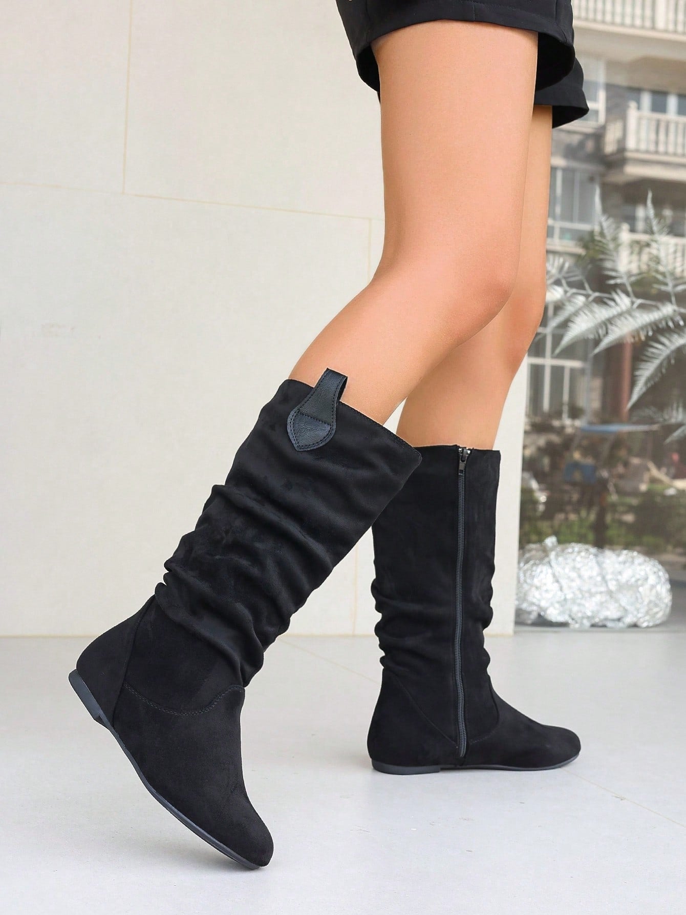 Fashionable Flat Comfortable Woman Boots With Suede, Side Zipper, Wrinkle Design