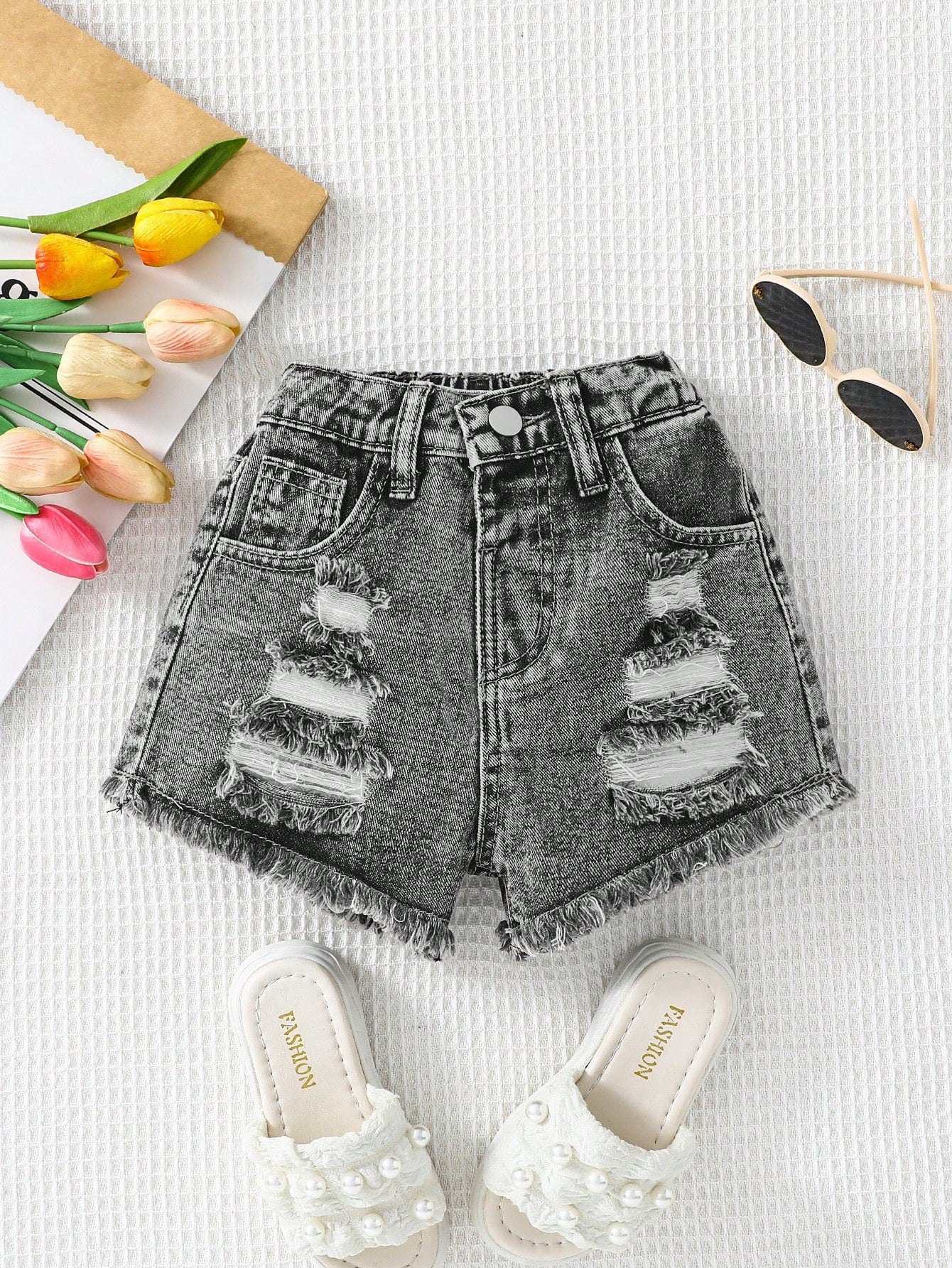 Young Girl Casual Denim Shorts With Pockets, Ripped Design And Frayed Hem