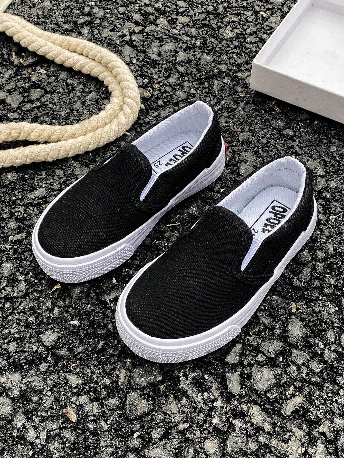 Kids' Canvas Shoes, Spring & Autumn, Korean Version, Simple, Boys' & Girls' Shoes, Fashionable, Low-Cut, Casual, Lacing, Track Shoes, Classic High-Cut Canvas Shoes, Trendy, Versatile, Casual, Sports, Skateboarding, Slip-On, Slouchy Shoes, Children's Shoes