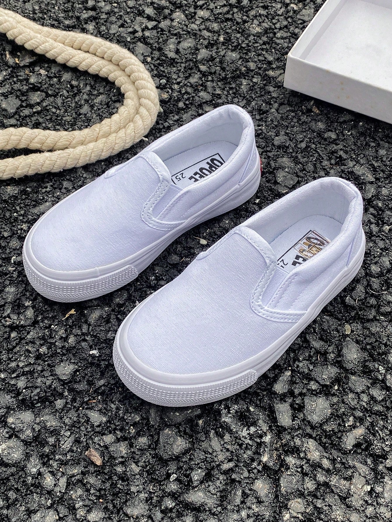 Kids' Canvas Shoes, Spring & Autumn, Korean Version, Simple, Boys' & Girls' Shoes, Fashionable, Low-Cut, Casual, Lacing, Track Shoes, Classic High-Cut Canvas Shoes, Trendy, Versatile, Casual, Sports, Skateboarding, Slip-On, Slouchy Shoes, Children's Shoes