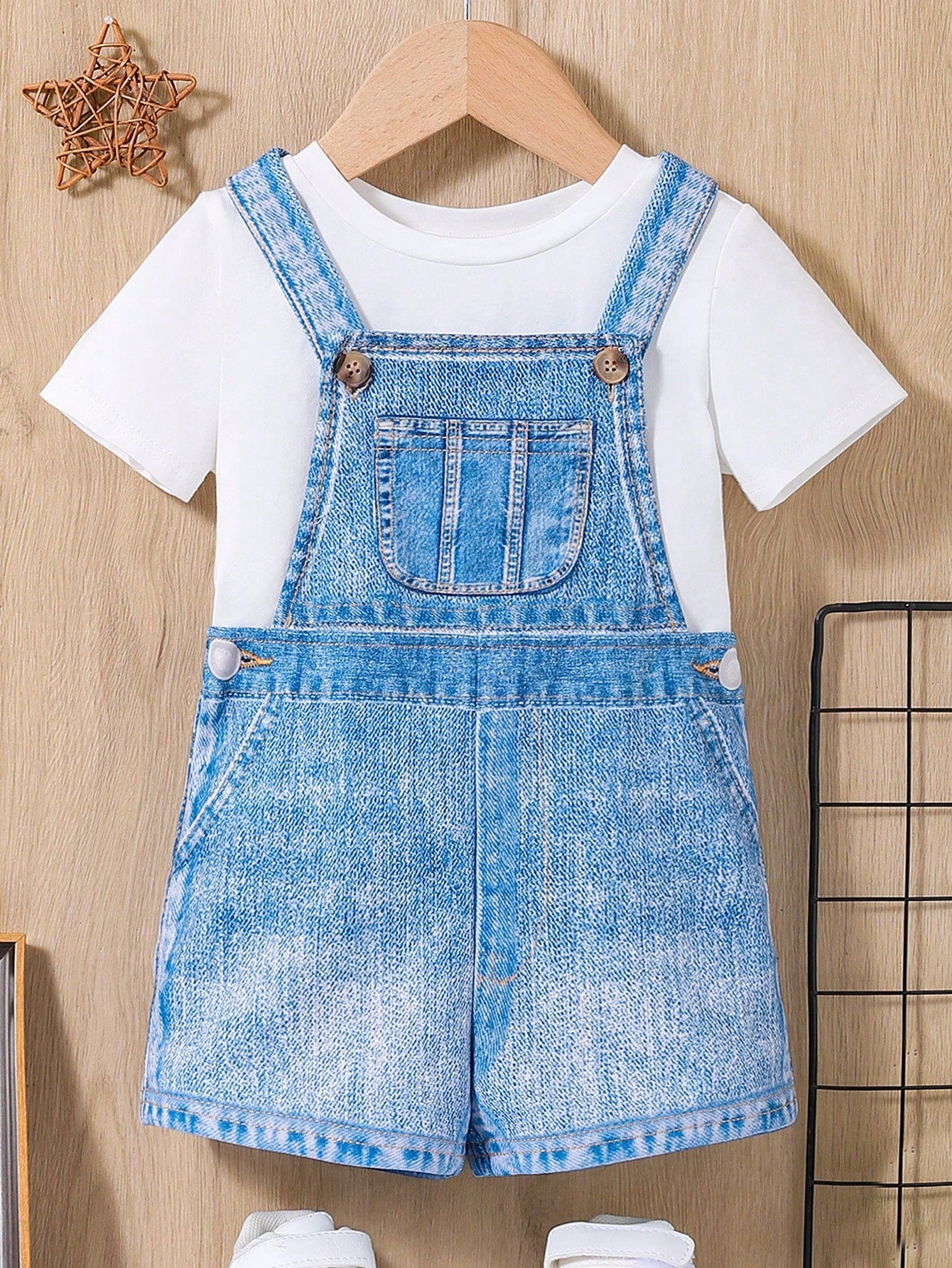 1pc Young Boys' Casual And Cute Imitation Denim Pattern Overalls Shorts