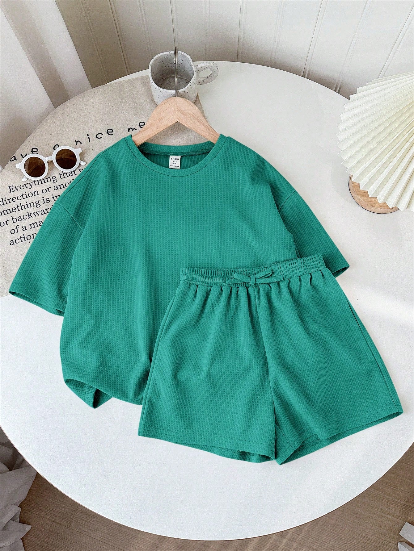 Tween Girl Solid Color Knitted Short Sleeve Round Neck Top And Loose Shorts Casual Two-Piece Outfit