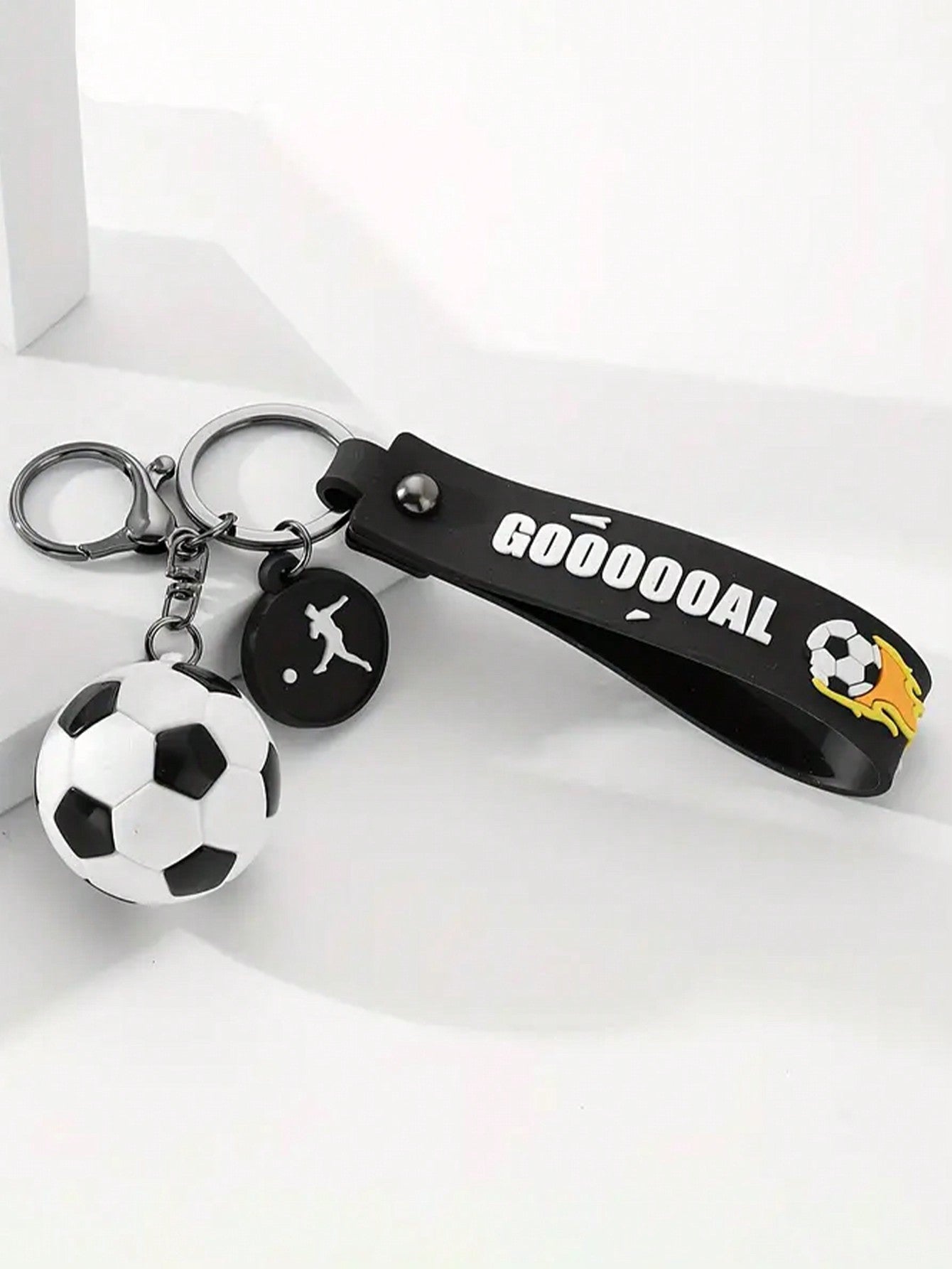 1pc Durable Soccer Pendant For Bag Or Keychain - Resin Craft, Fashionable Sports Fan Accessory