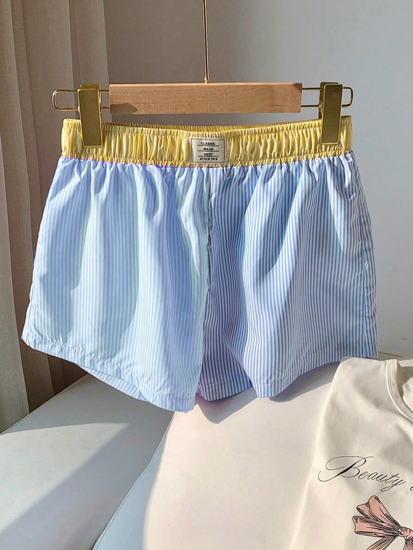 Plus Size Contrast Color Striped Casual Beach Shorts