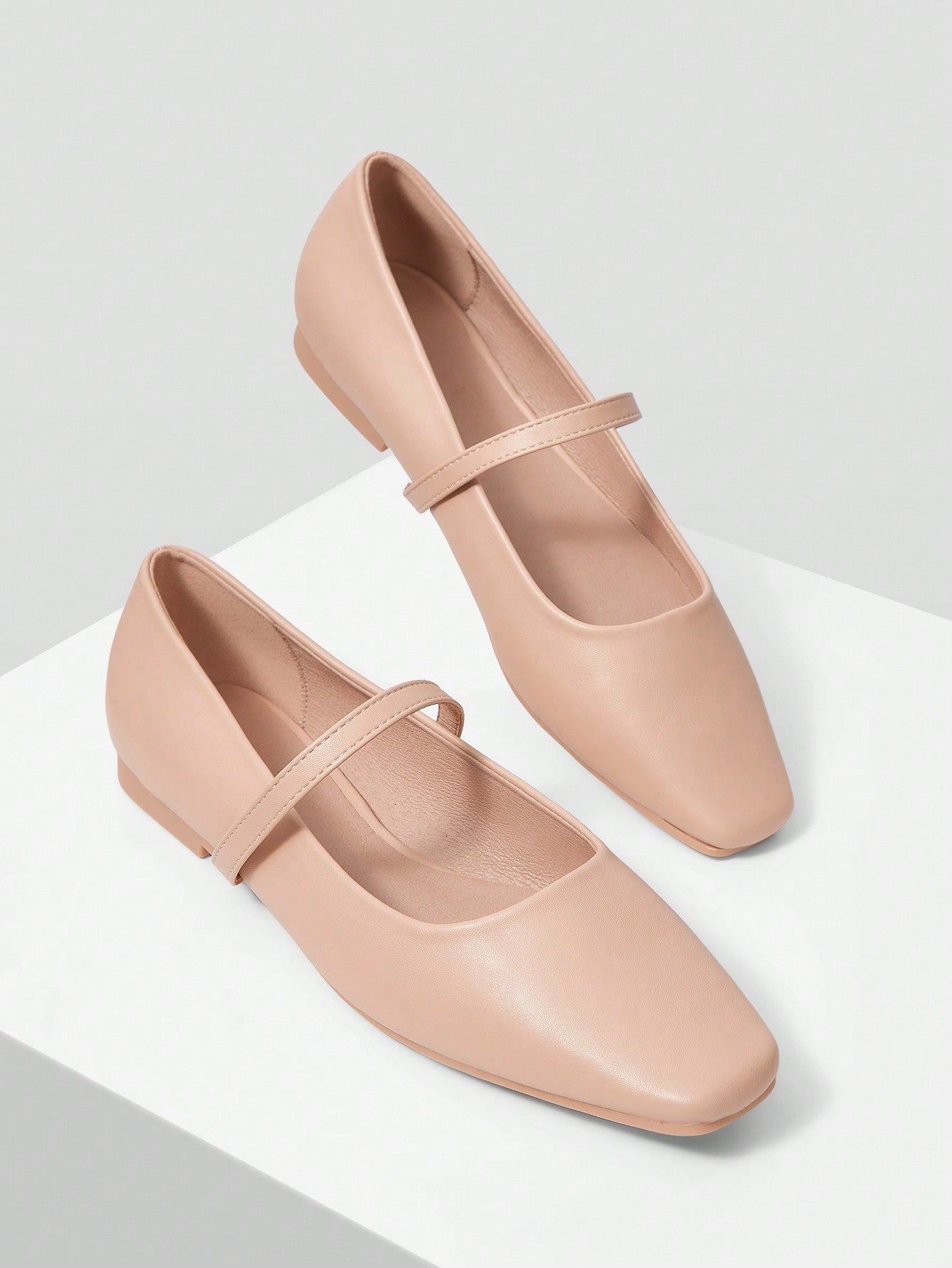 COMFORTABLE AND SIMPLE WOMEN'S FLAT SHOES, VERSATILE