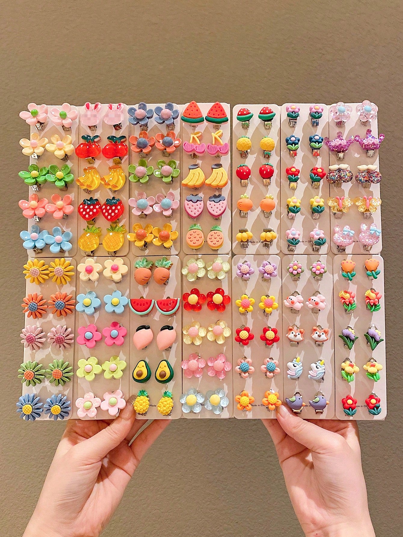 10/20 Childrens Accessories Colorful Cute Cartoon Ear Clips