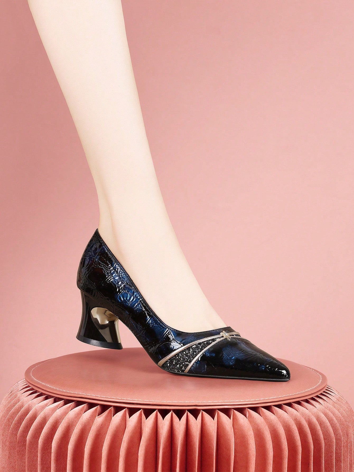 New Spring And Autumn Pointed-Toe Thick Heel High-Heeled Shoes For Women With Metallic Decoration