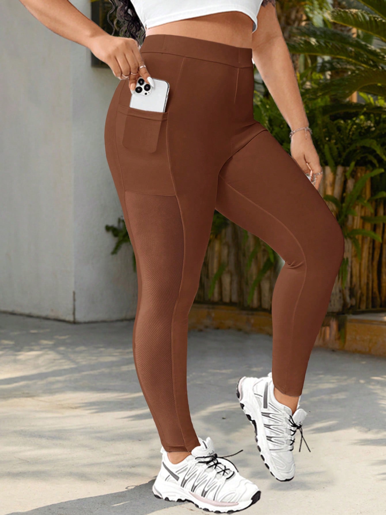 Plus Size Tight Sport Leggings With Mesh Patchwork And Phone Pocket