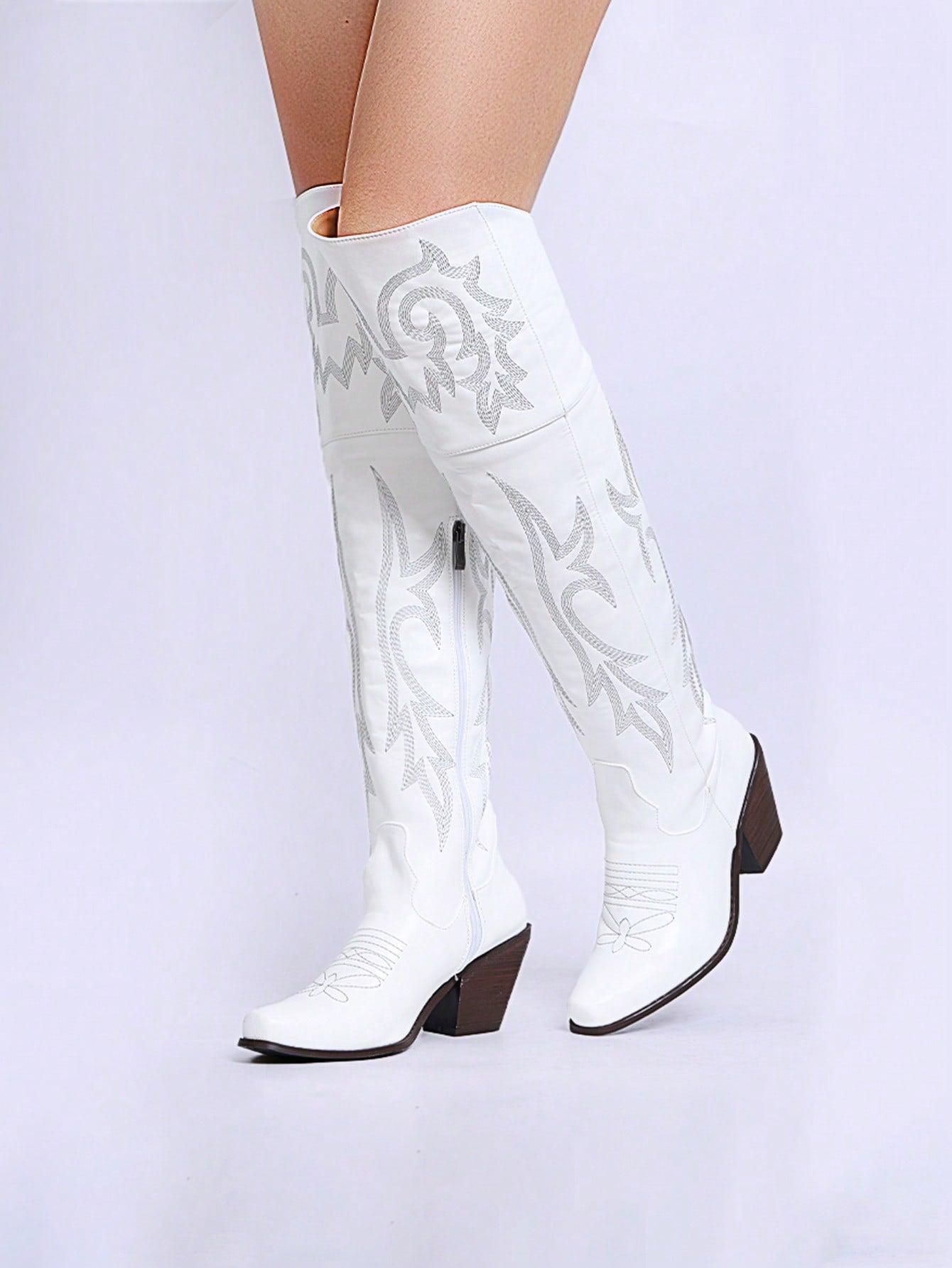 Womens Fashionable Knee High Cowboy Boots With Side Zipper Embroidered Pointed Toe Chunky Heel Wedding Party Outdoor Western Riding Cowgirl Boot