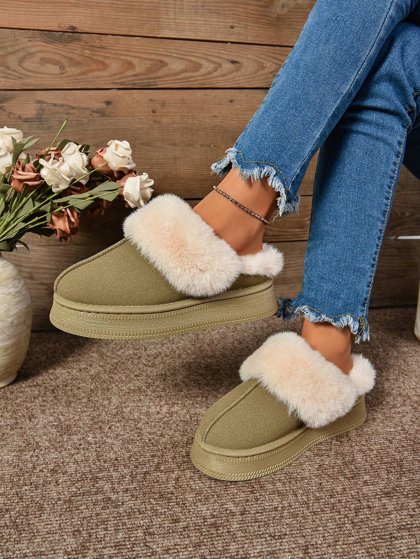 Winter Thickened Fur Snow Boots, Women's Fashionable And Versatile Thick-Soled Slip-On Warm Short Boots