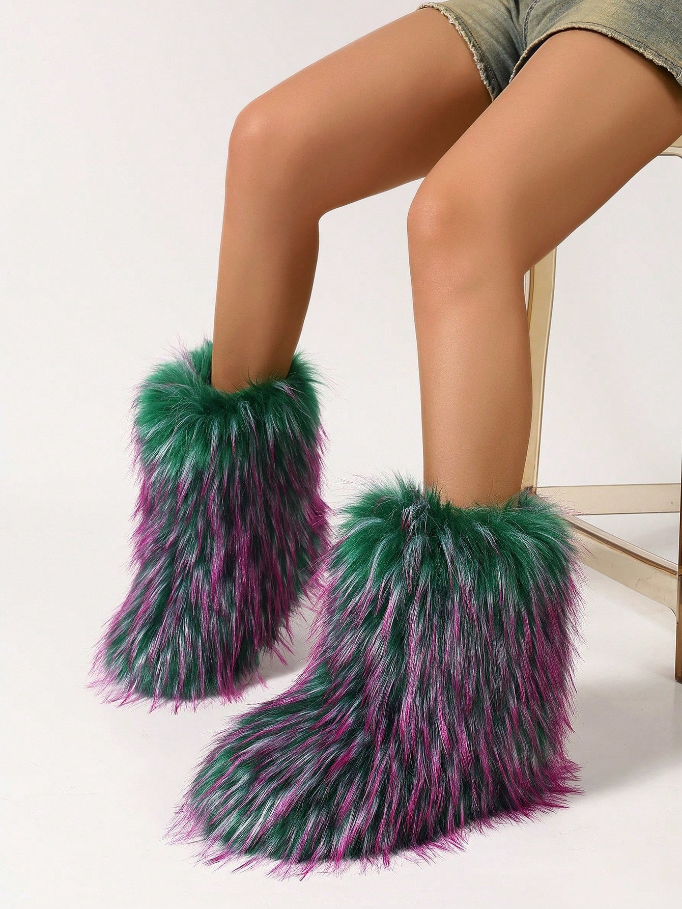 Women's Faux Fur Fluffy Boots, Fashionable Flat Snow Boots With Mid-Calf Length And Green Color