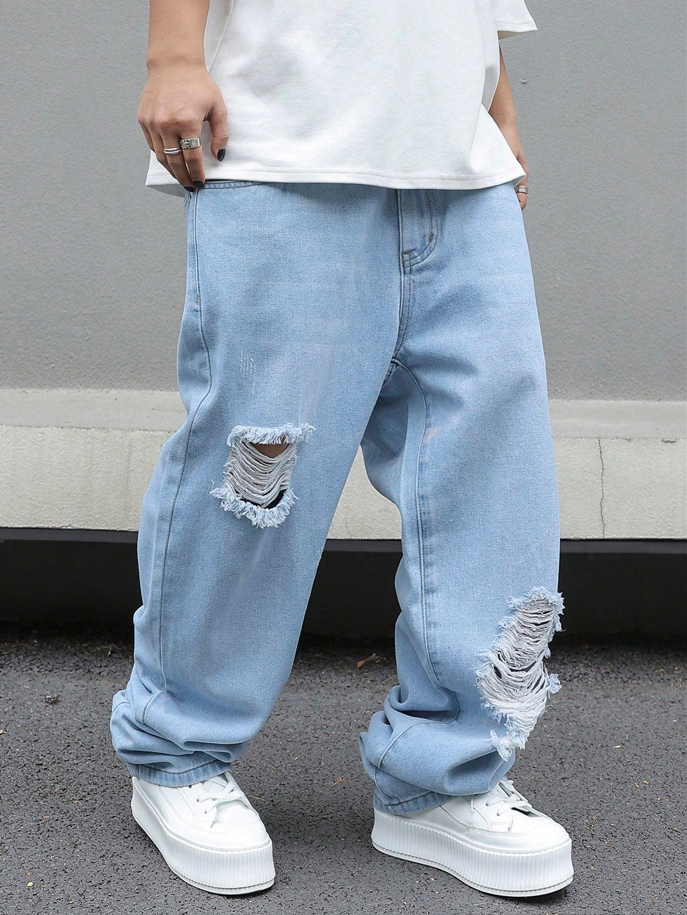 Men Plus Ripped Frayed Straight Leg Jeans