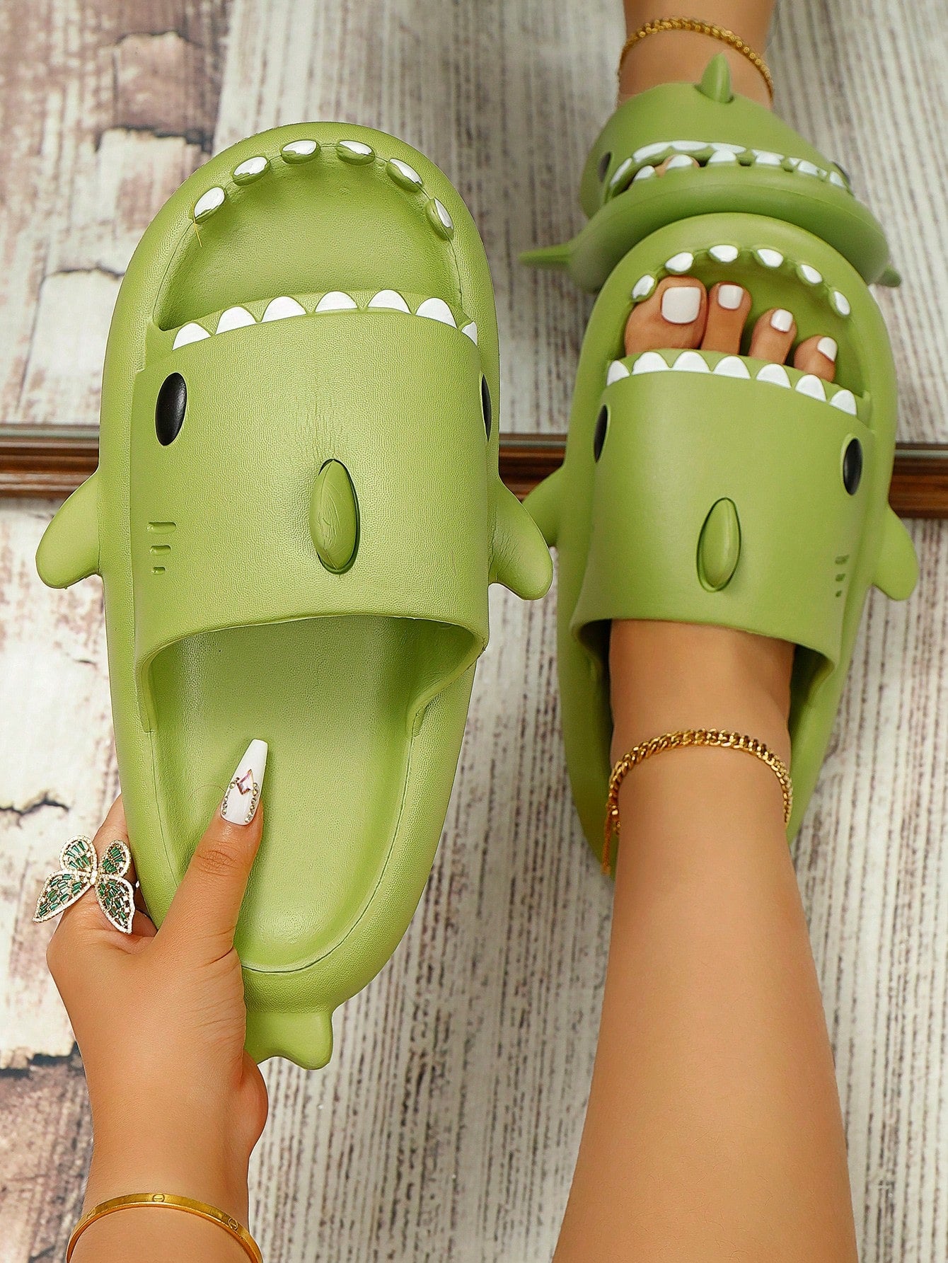 Shark Design Single Band Slides, Lavender Preppy Style Cartoon Slippers