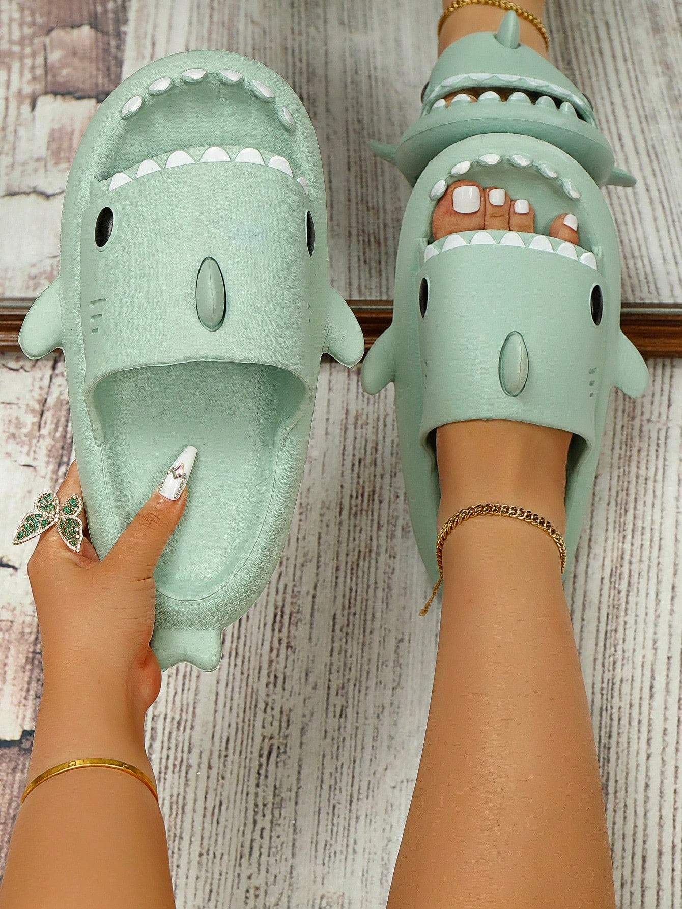 Shark Design Single Band Slides, Lavender Preppy Style Cartoon Slippers