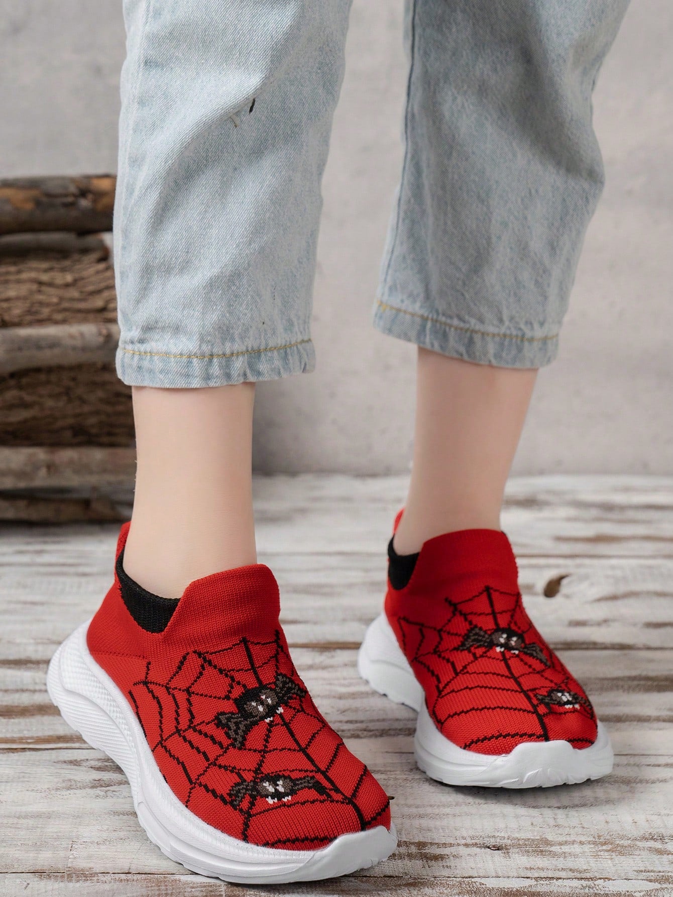 Kids Shoes, Student Shoes, Fashionable Children's Shoes, Casual Socks Shoes, Embroidered Shoes, Girls' Shoes, Slip-On Socks Shoes, Non-Slip Kids Shoes, Deodorant Children's Shoes, Lightweight And Comfortable Kids Shoes, High-End Children's Shoes,  Materia