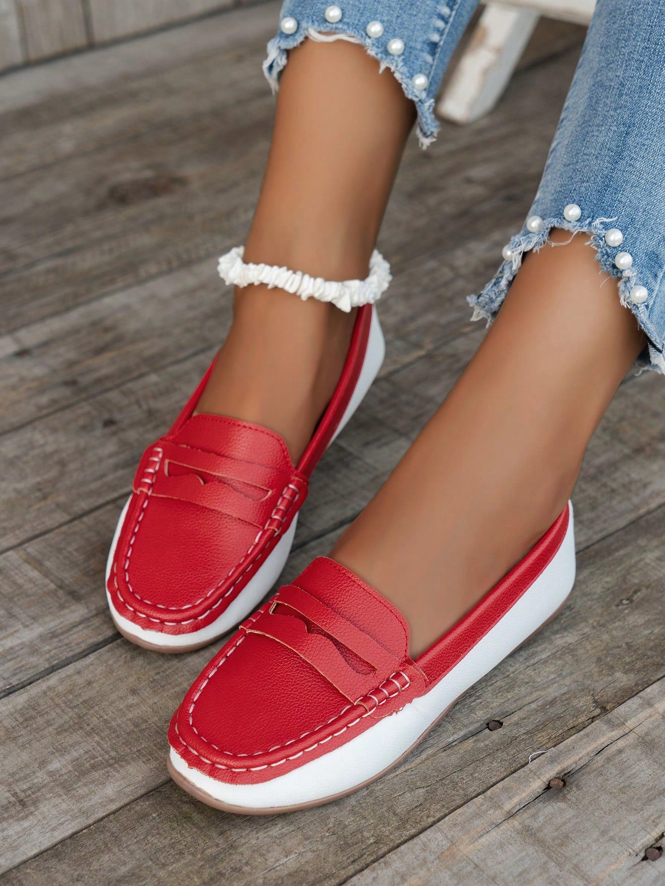 Women's British Style Flat Leather Shoes, Casual Business Round Toe Red Shoes, Fashionable New Low-Heeled Loafers For Women, Perfect For Back To School And Casual Wear, Comfortable White Shoes