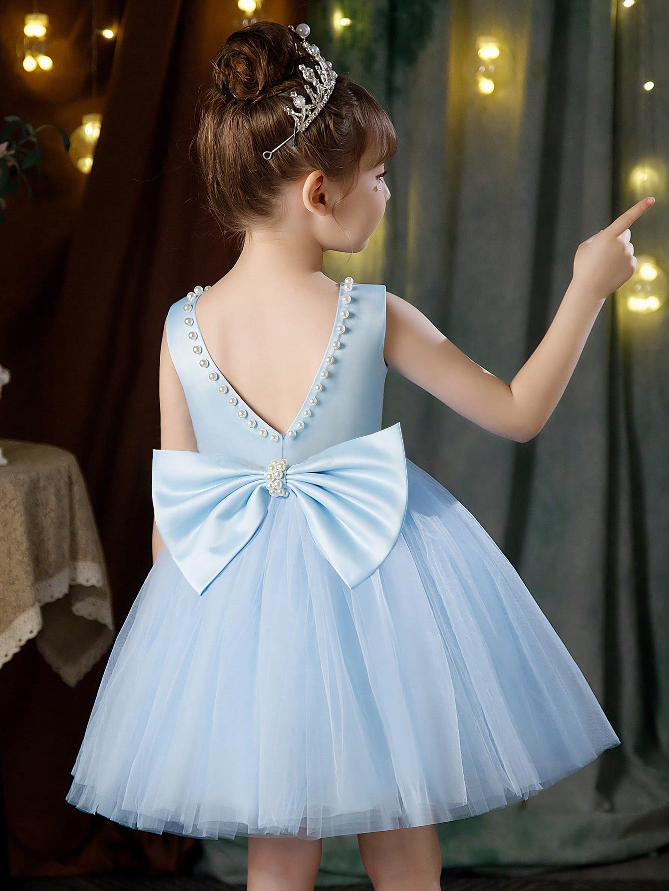 Young Girl Pearl Decorated Bowknot Back Deep V Dress Princess Dress Suitable For Girls Birthday Party Prom Party Festival Celebration Wedding Flower Girl Stage Performance Costume