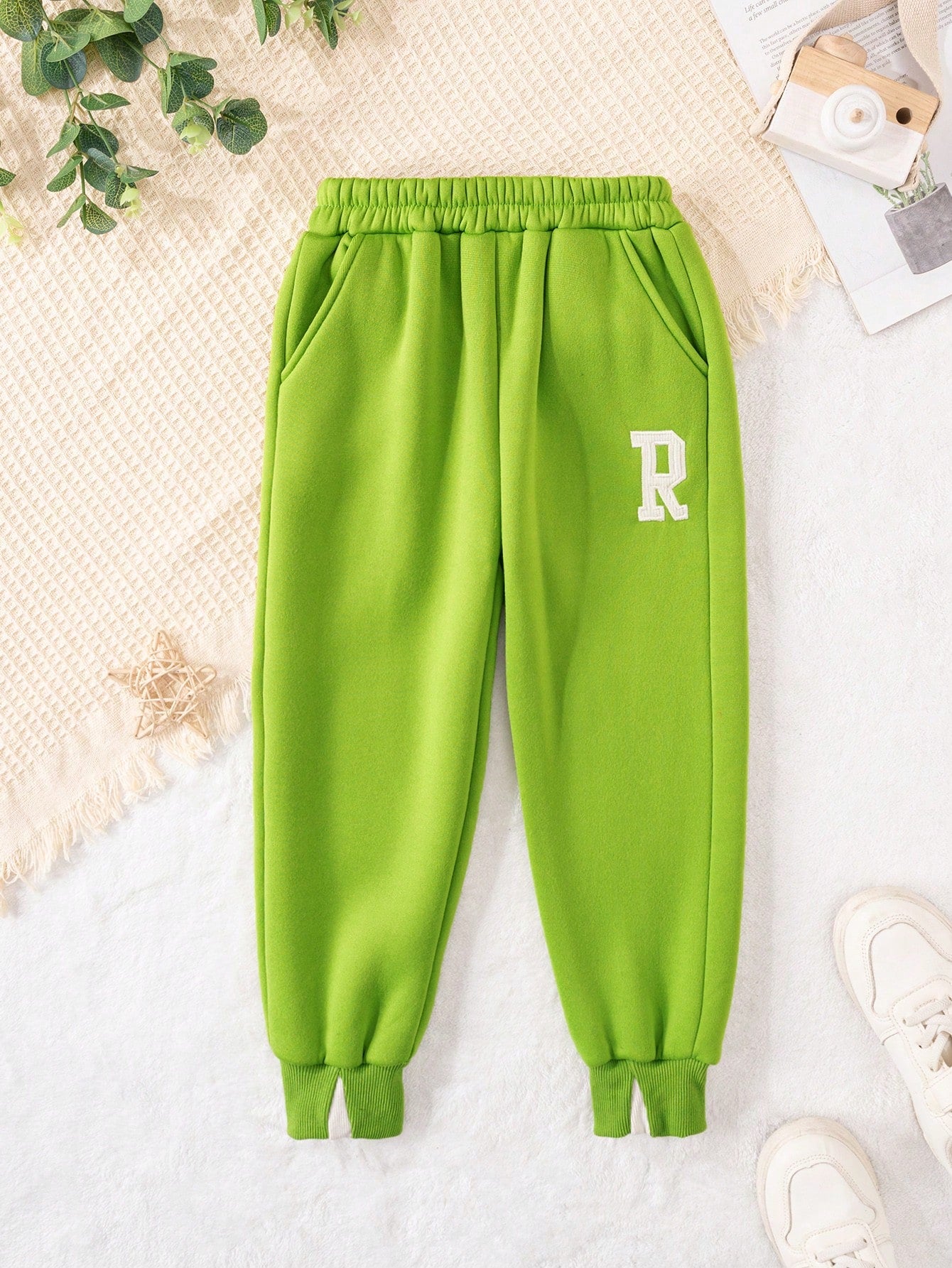 Young Boys' Casual Sports Lime Green Sweatshirt And Pants With Letter Embroidery, Winter