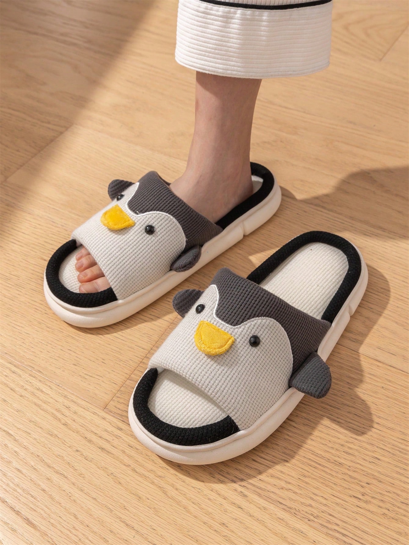 Cute Anti-Slip Thick-Soled Animal Open-Toe Slippers For Couples, Women And Men, For Indoor House Use, Beige, Suitable For All Seasons