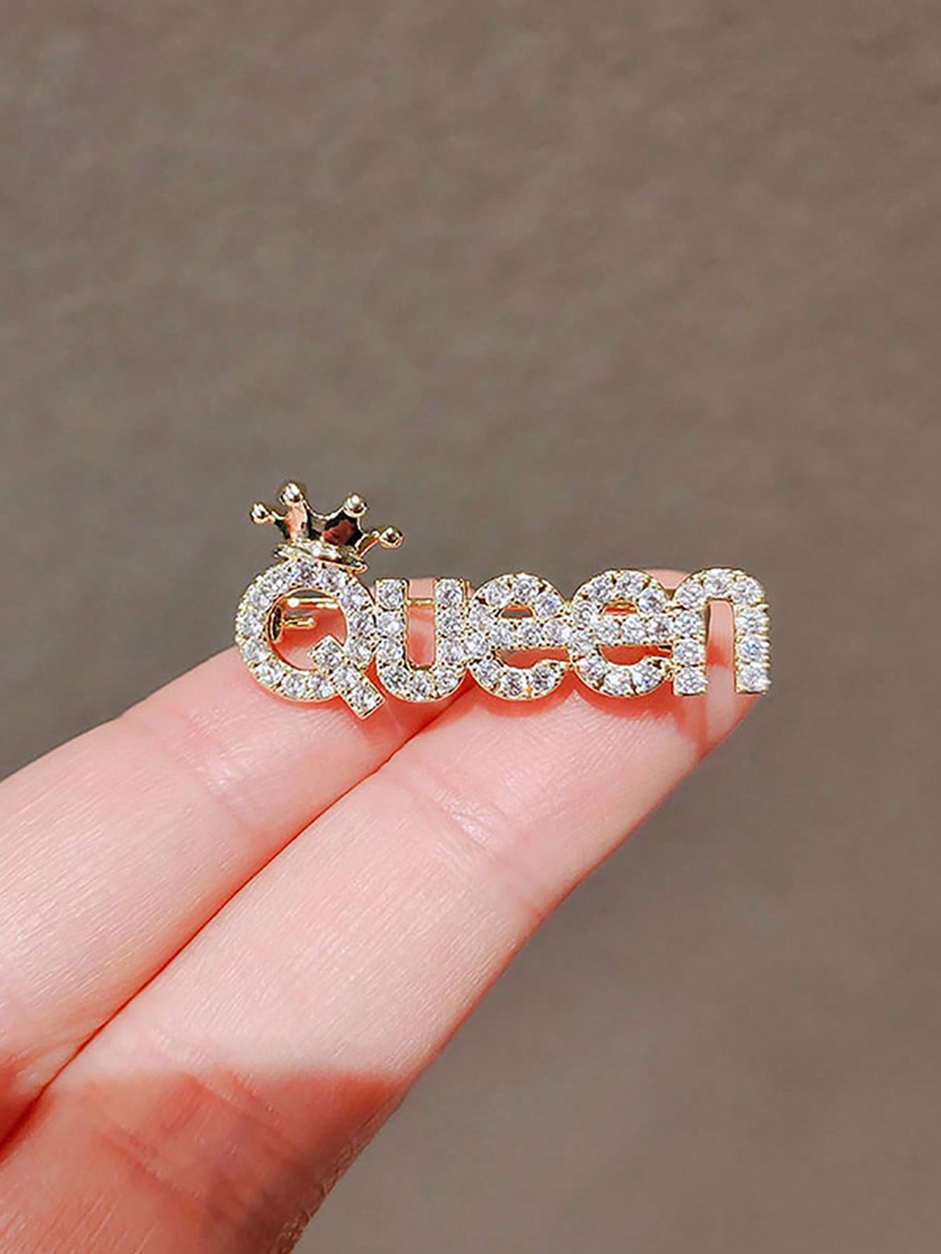 Sparkling Rhinestone Queen Brooch Pin - Perfect For Vintage Clothing And Scarf Decoration