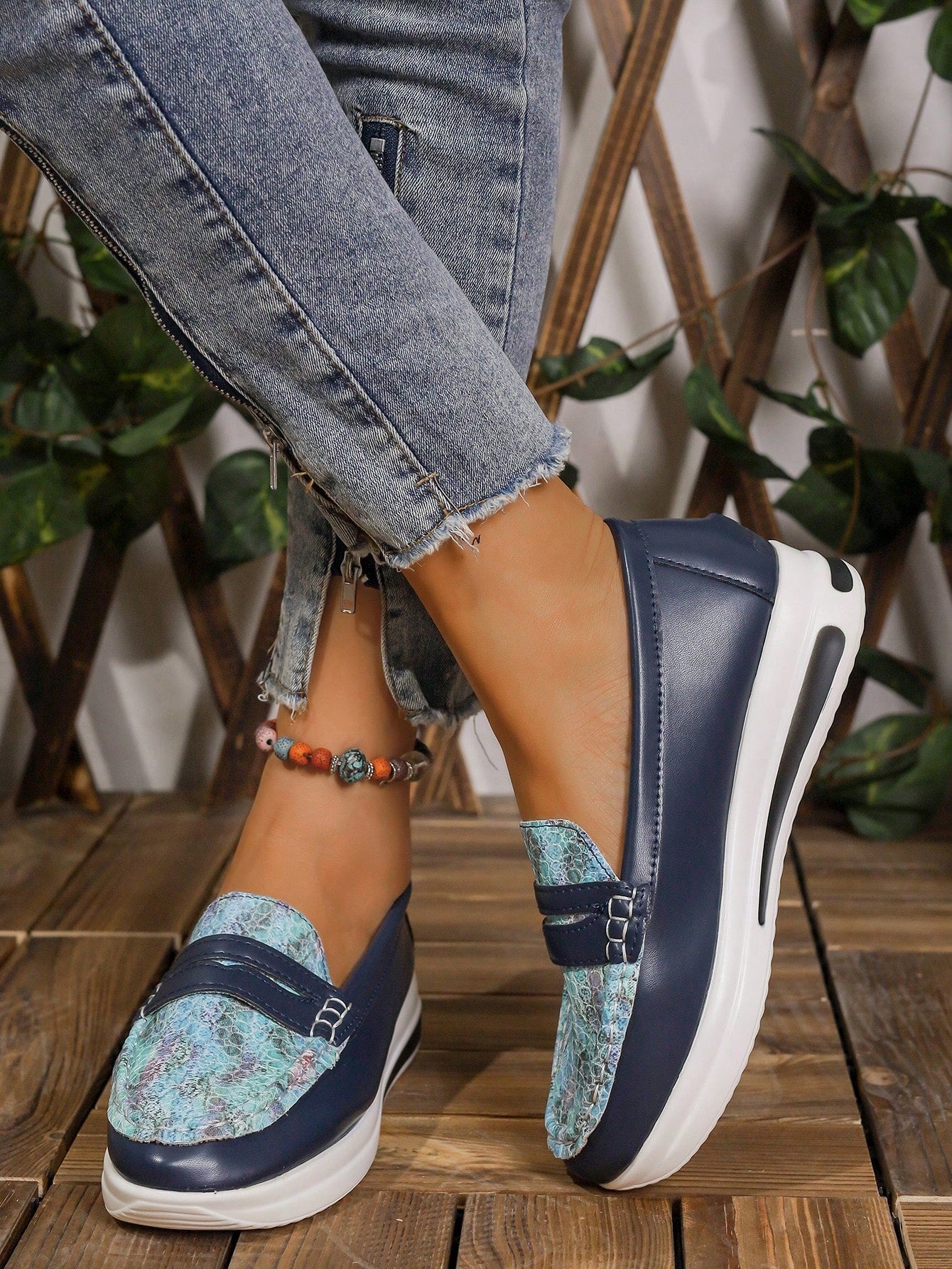 2024 Cross-Border Plus-Size European And American Comfortable Snake Pattern Metallic Color Series Casual Wedge Heel Shoes, Popular Style