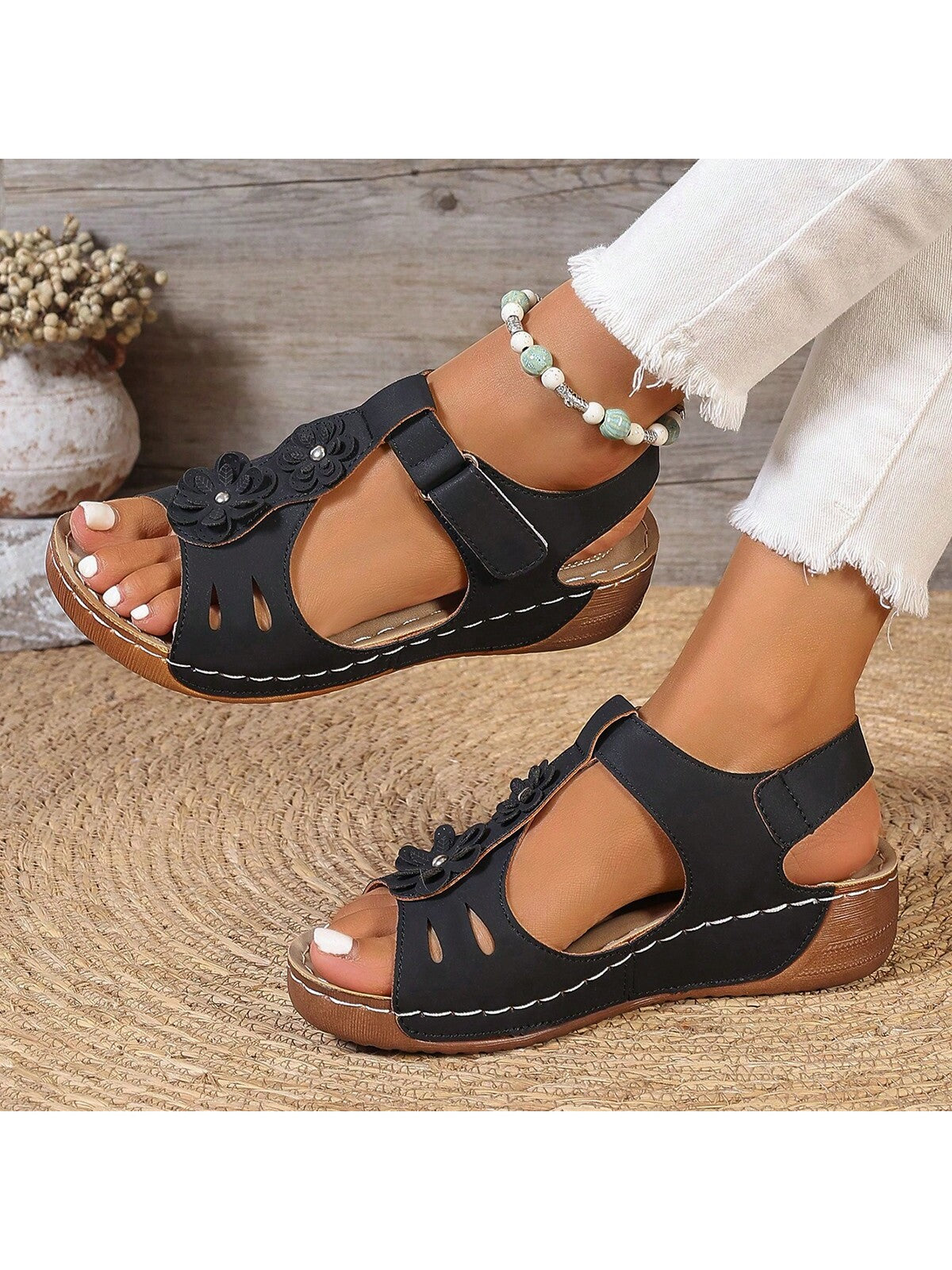 2024 Latest Style Thick-Soled Perforated Strap Floral Rope Sandals, Comfortable