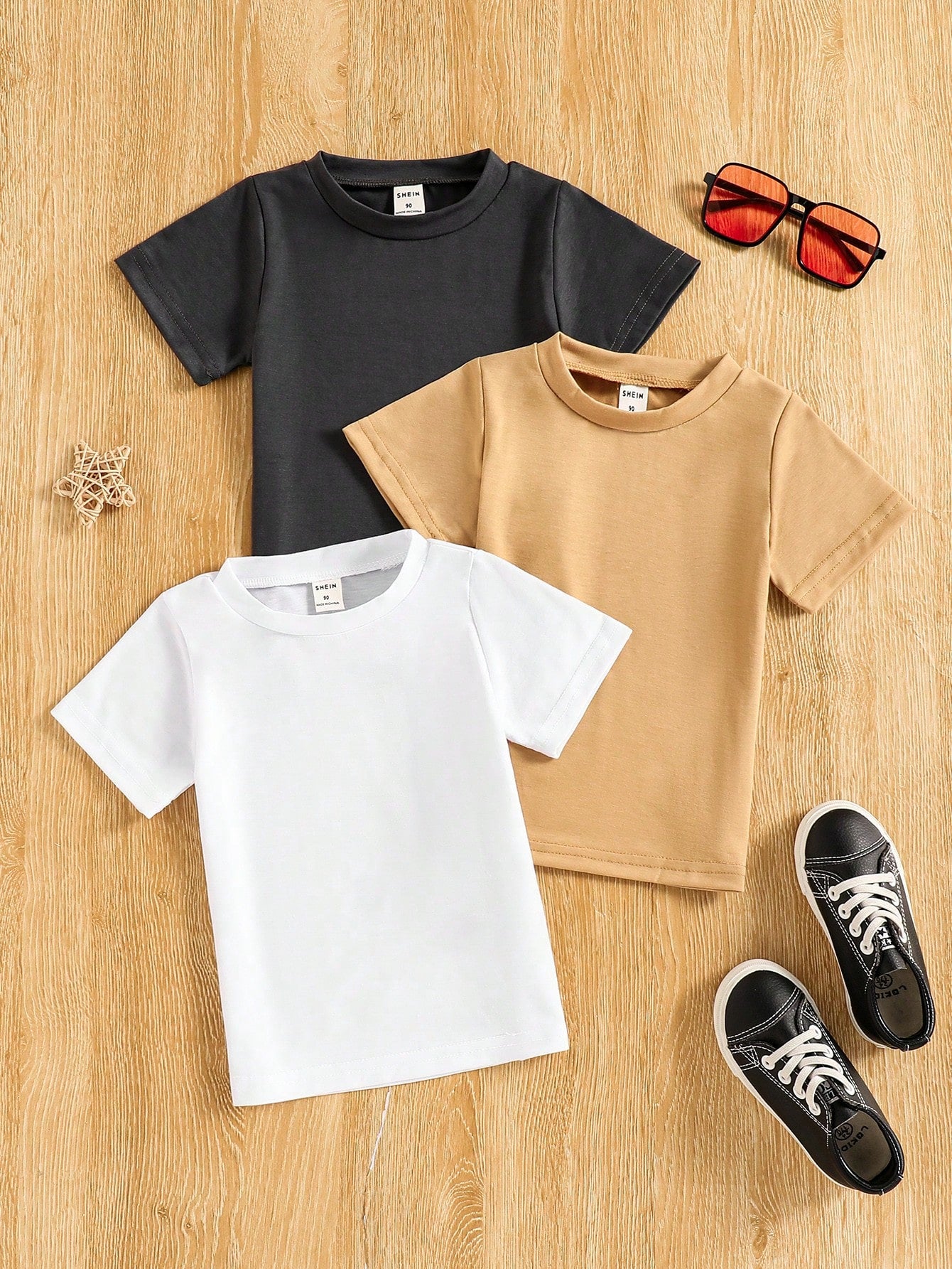 Young Boy 3pcs Solid Round Neck Tee