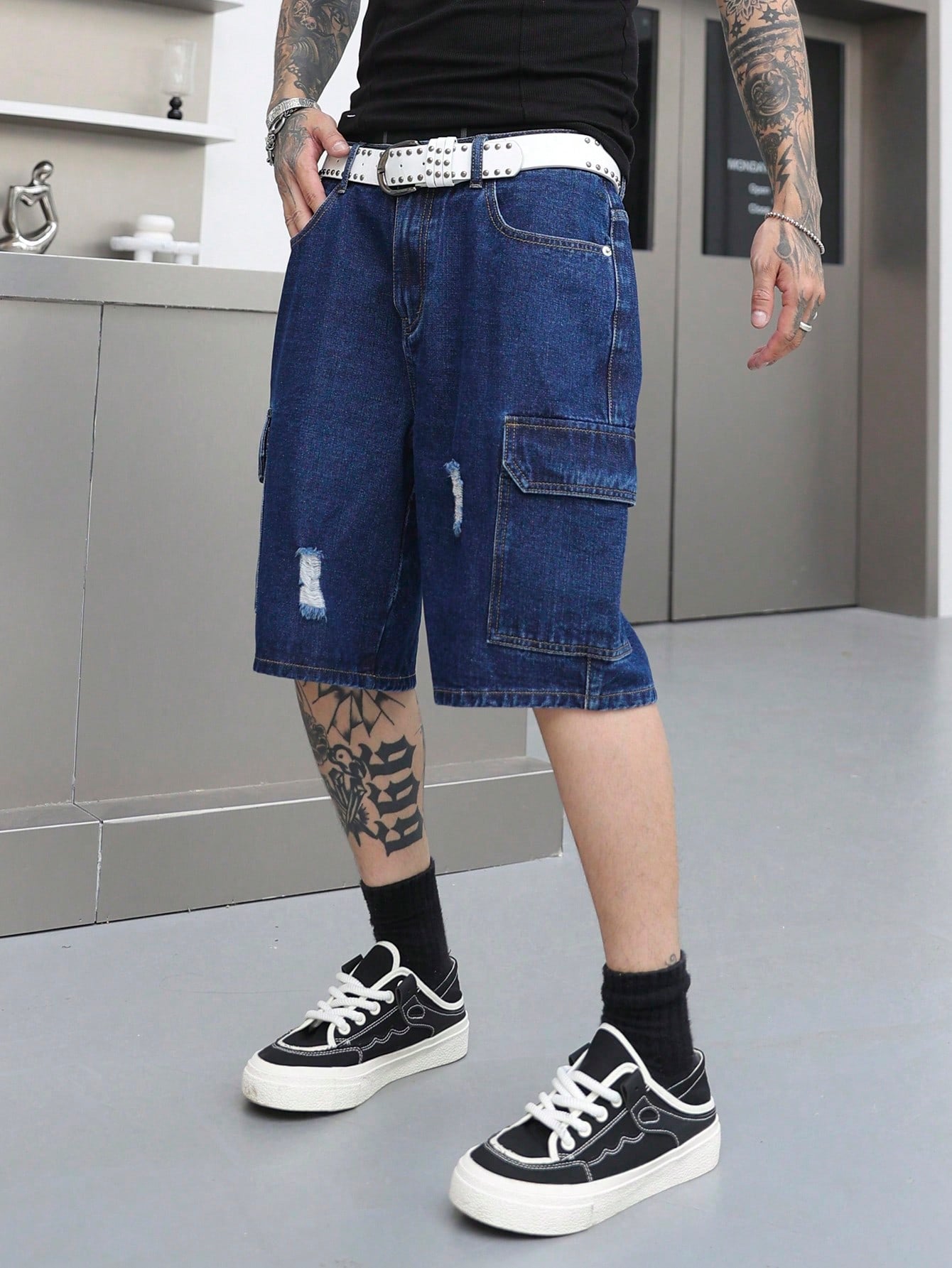 Men's Casual Denim Shorts With Multiple Pockets