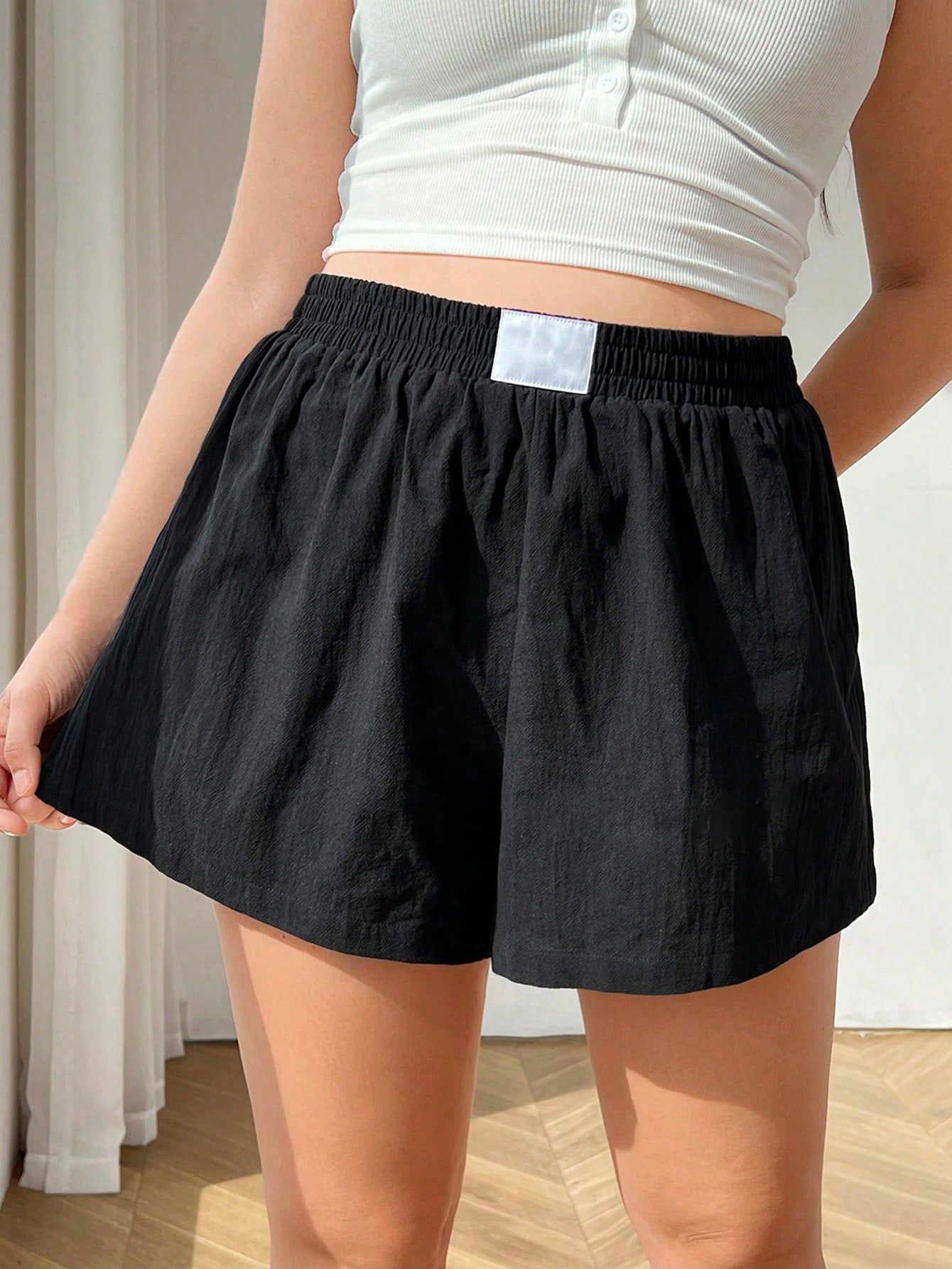 Plus Size Women's Loose Check Pattern Elastic Waistband Shorts