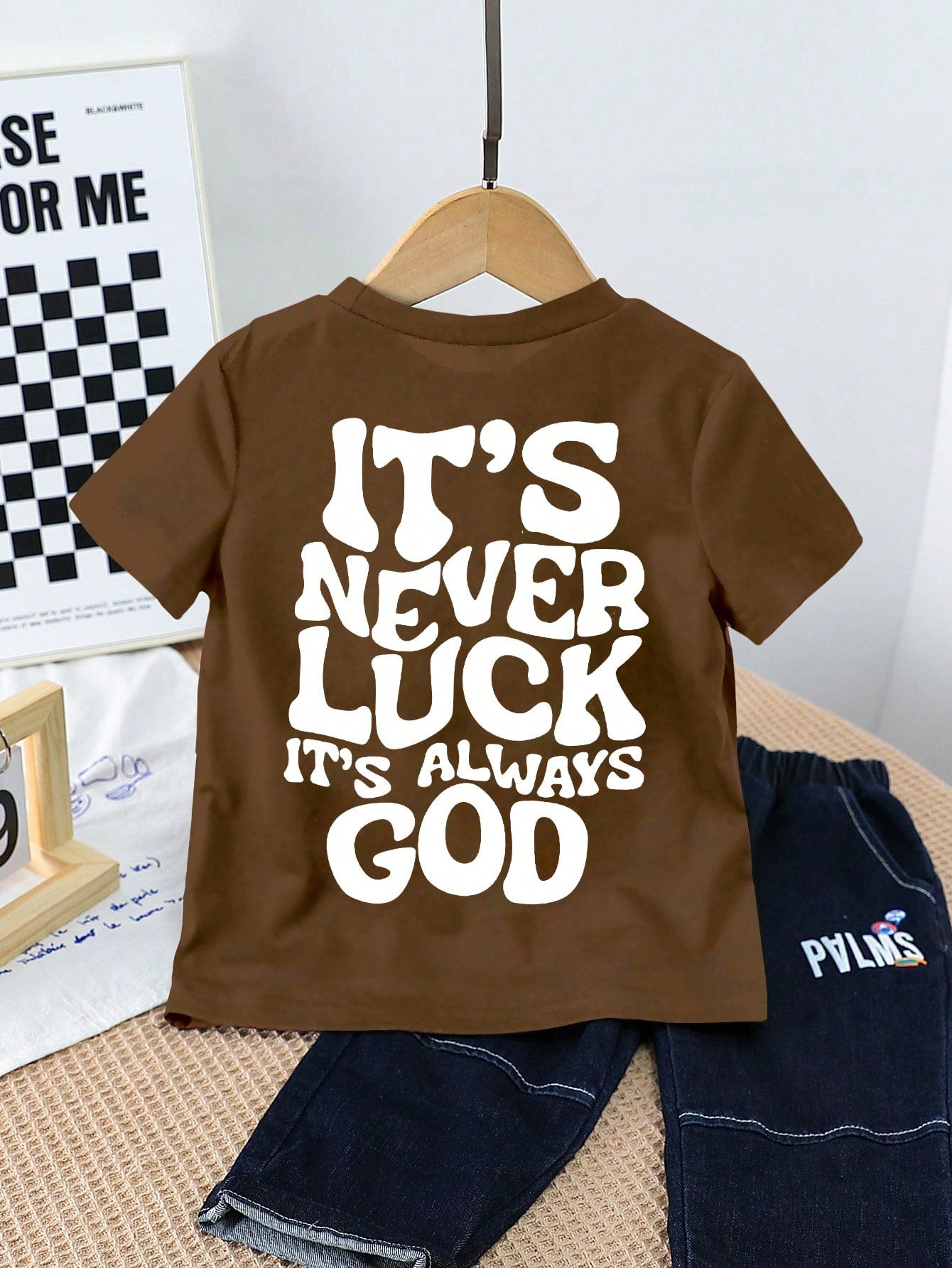 Young Boy Summer Casual T-Shirt With Slogan Print And Round Neckline