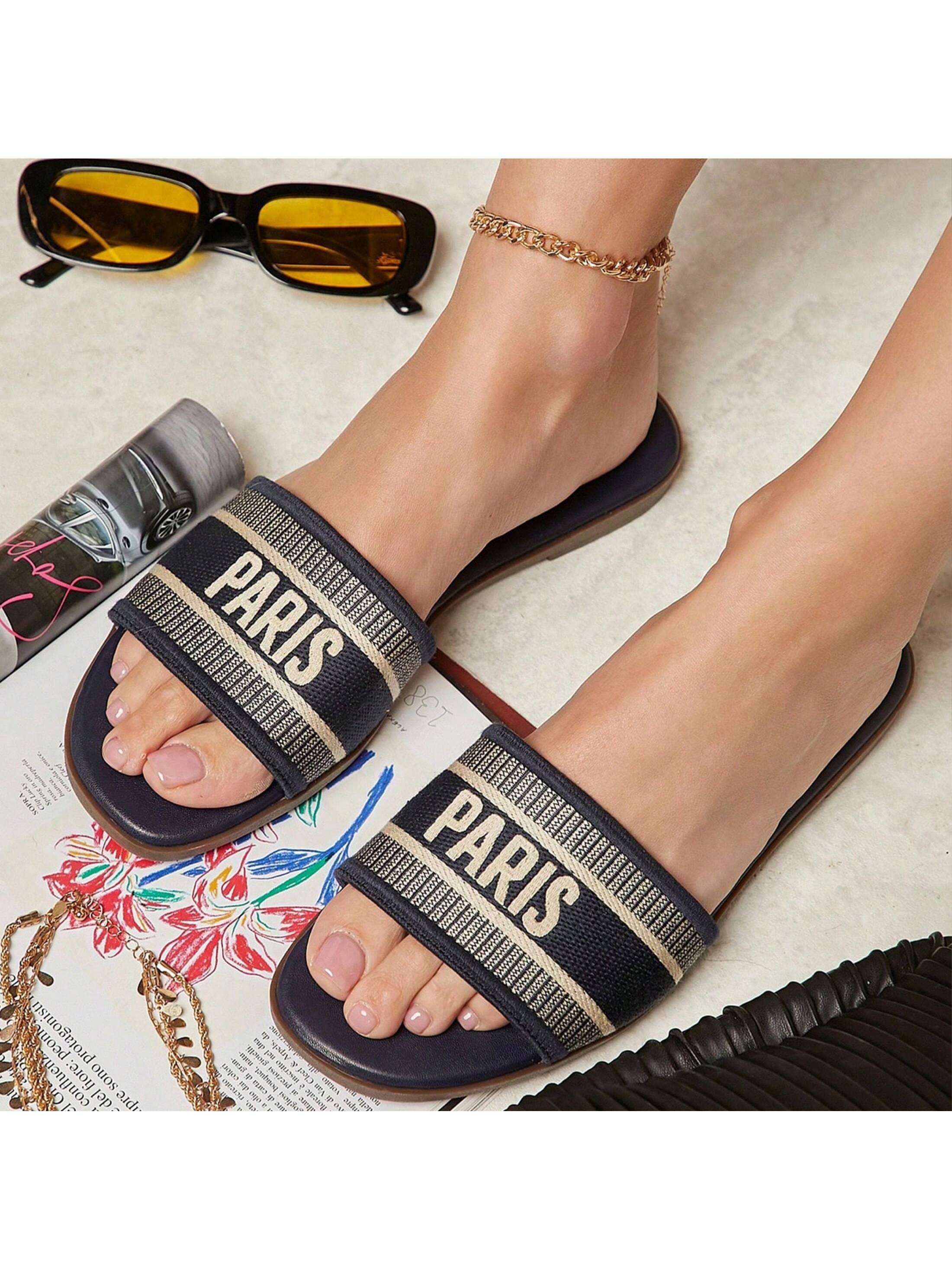 Women's Flat Sandals Summer Dress Woven Embroidered Sandals Open Toe Slippers Flat Fashion Slippers