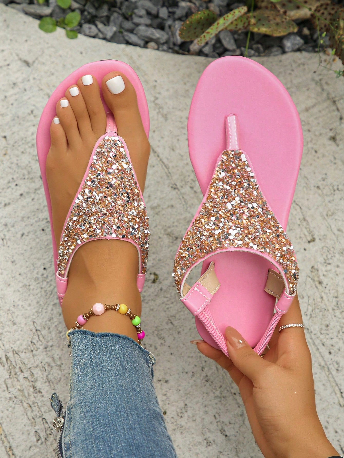 Plus Size Women's 35-43 European-Style Champagne Glitter Flip-Flops, Casual Beach Sandals, Daily Wear, Open-Toe, Fluorescent Pink Slippers With Slip-On