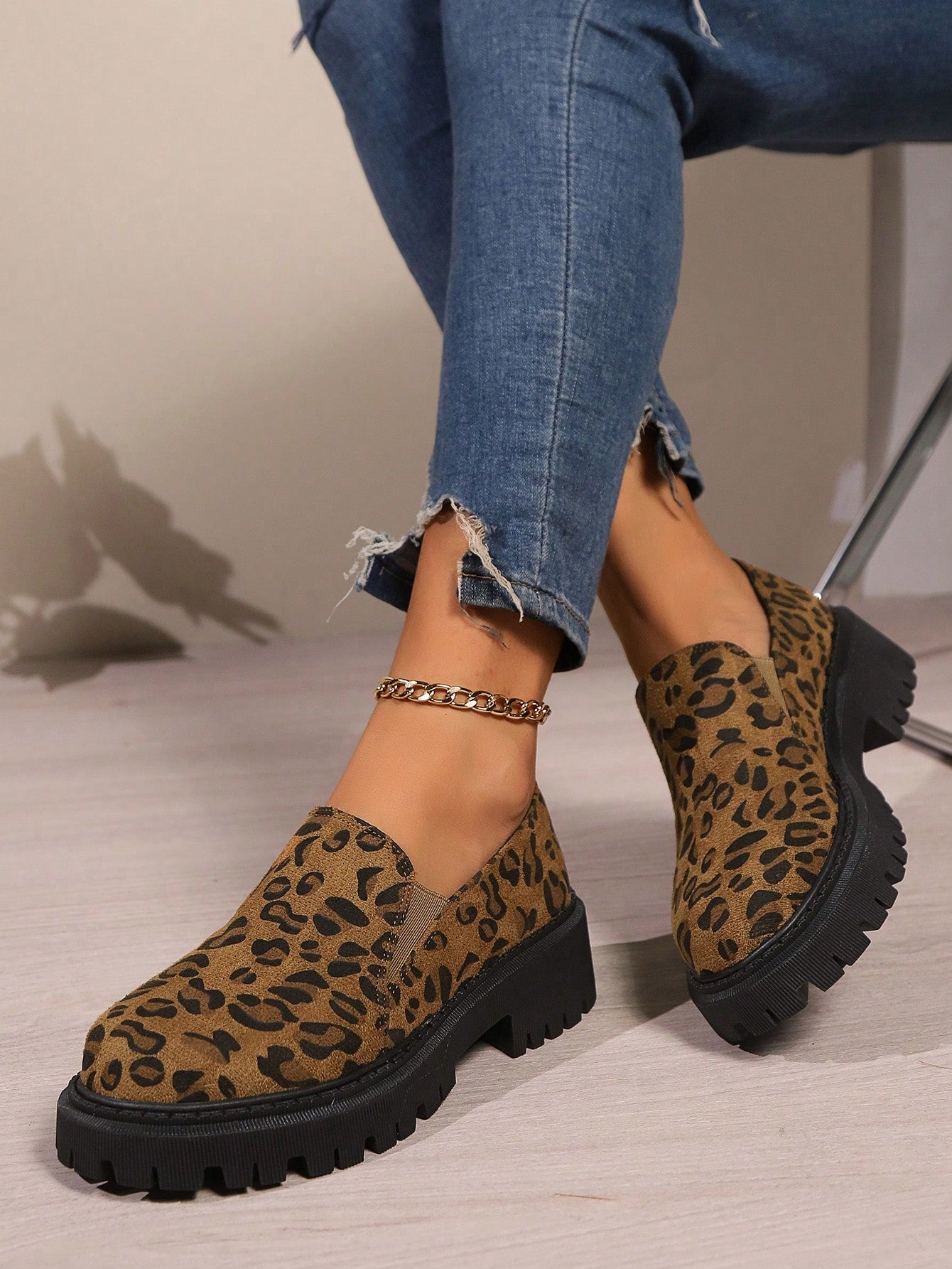 Brown Leopard Print Thick Sole Loafers, Fashion Suede Slip-On Round Toe Mules