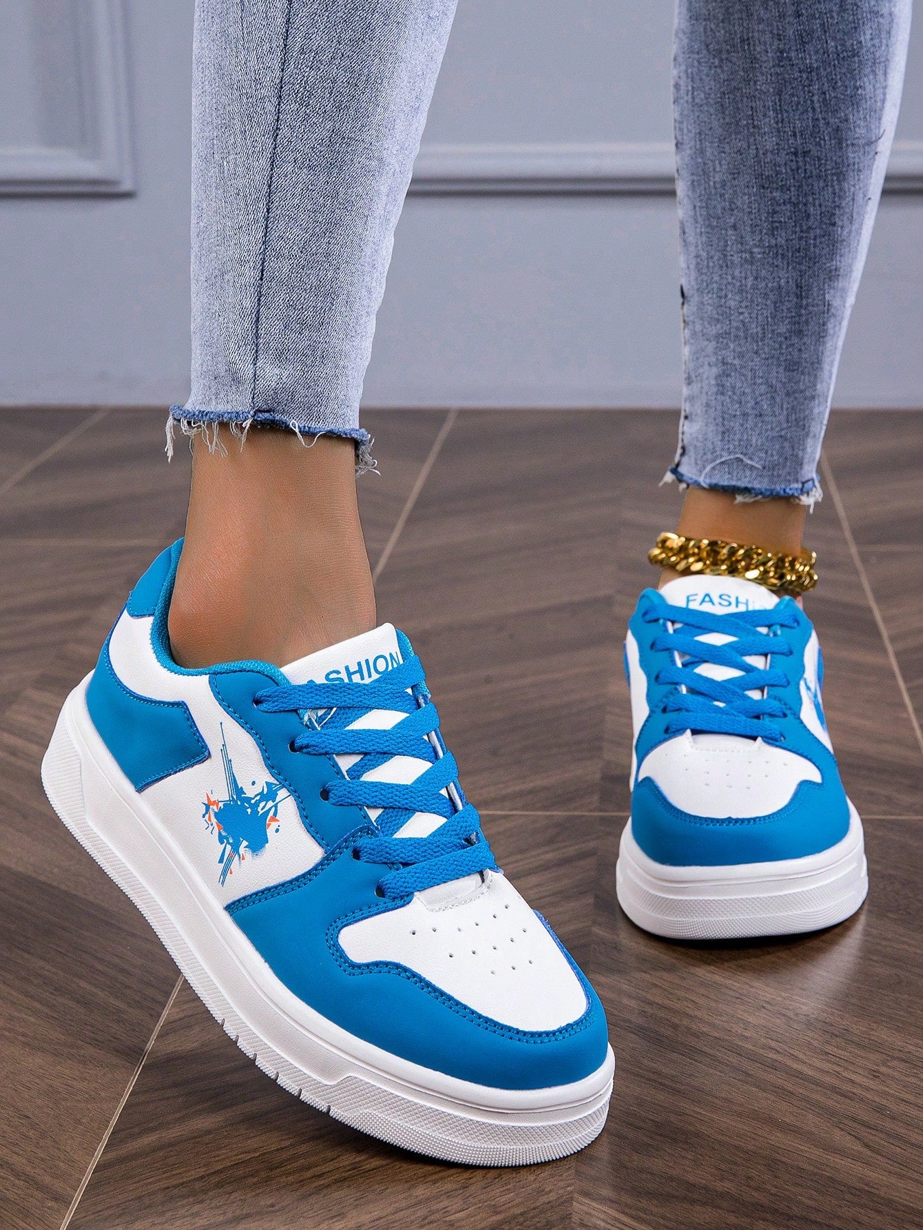 Hot Sale Ladies' Platform Sneakers, Breathable Casual Shoes With Thick Soles, Fashionable Color Block Sports Shoes, Round-Toe Lace-Up