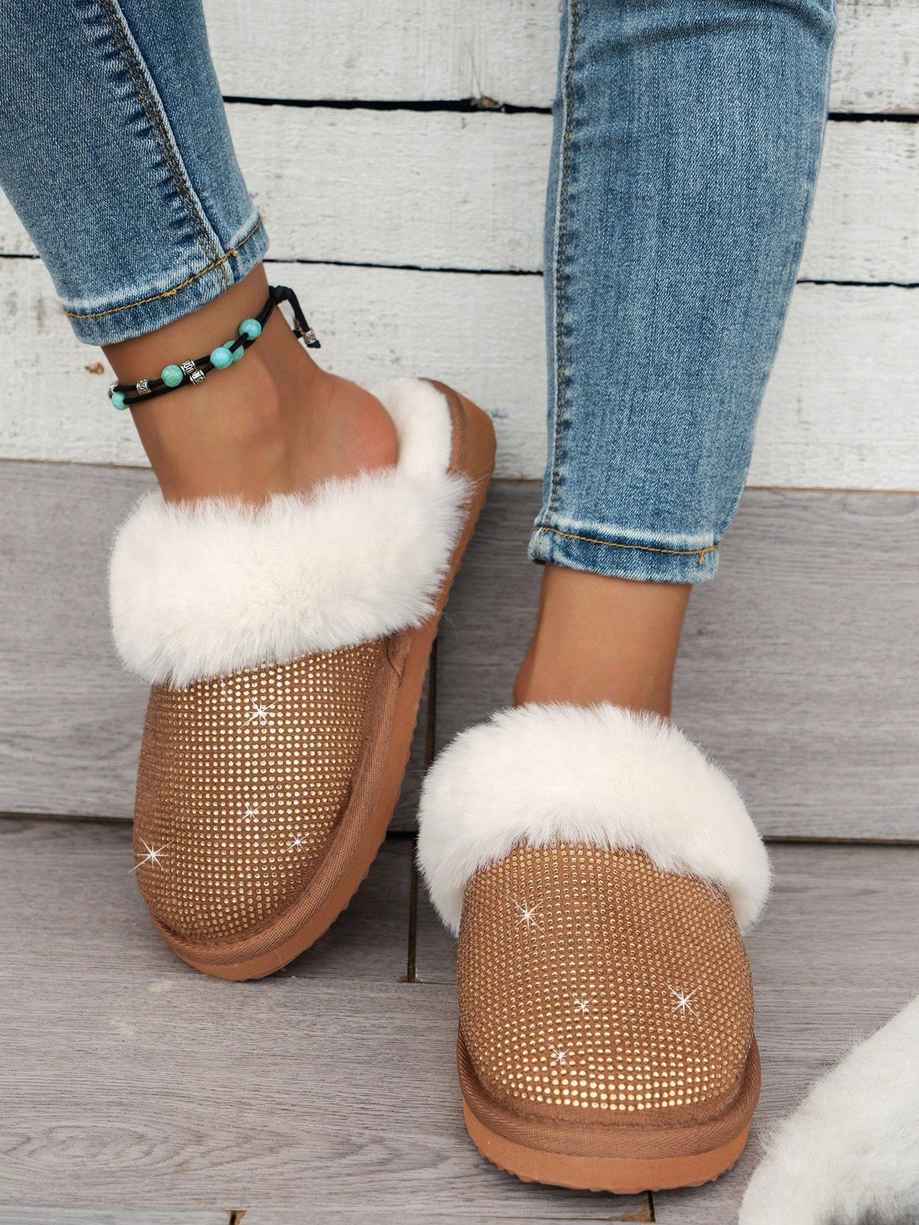 Women's Autumn And Winter Casual, Comfortable Plush, Warm, Silent Toe-Enclosed Slippers With Mid Heels, New Fashionable Plush Slippers With Shiny Rhinestones And Slip-On Wearing