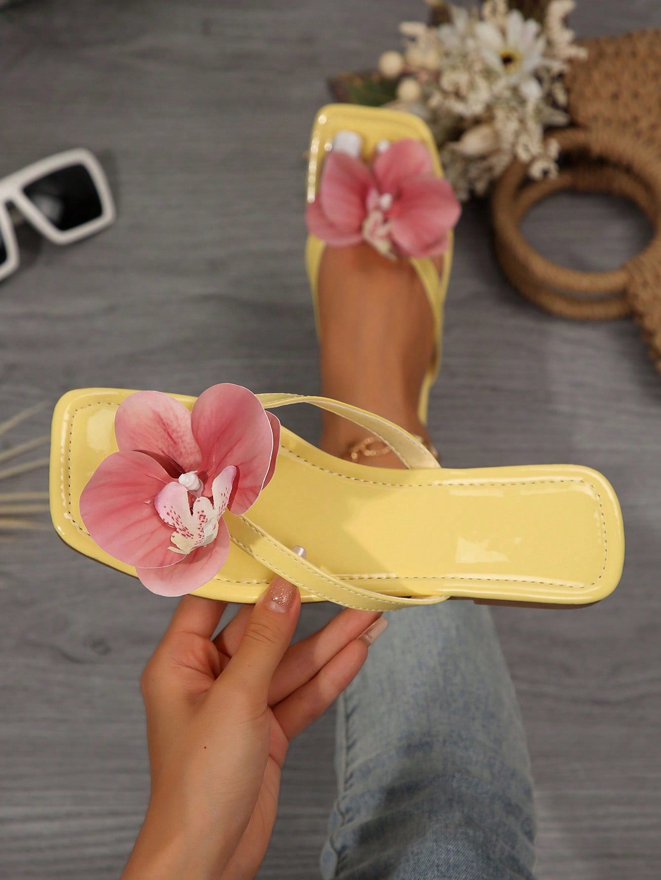 New Arrival Flower Beach Sandals Women's Flat Plus Size Casual Slippers With Toe Post