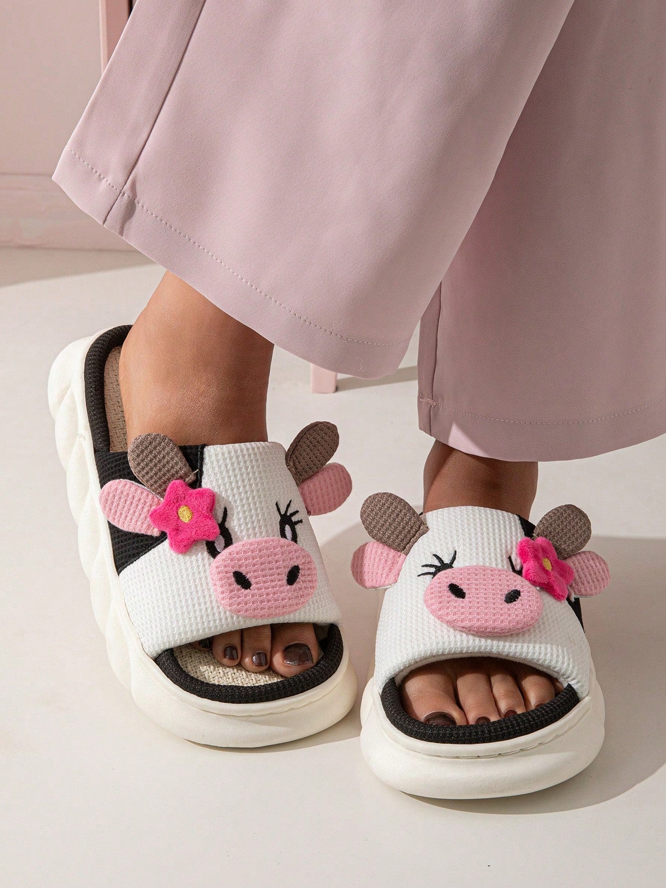 Cute Cow Linen Women's Indoor Slippers, Non-Slip Thick Sole House Slippers