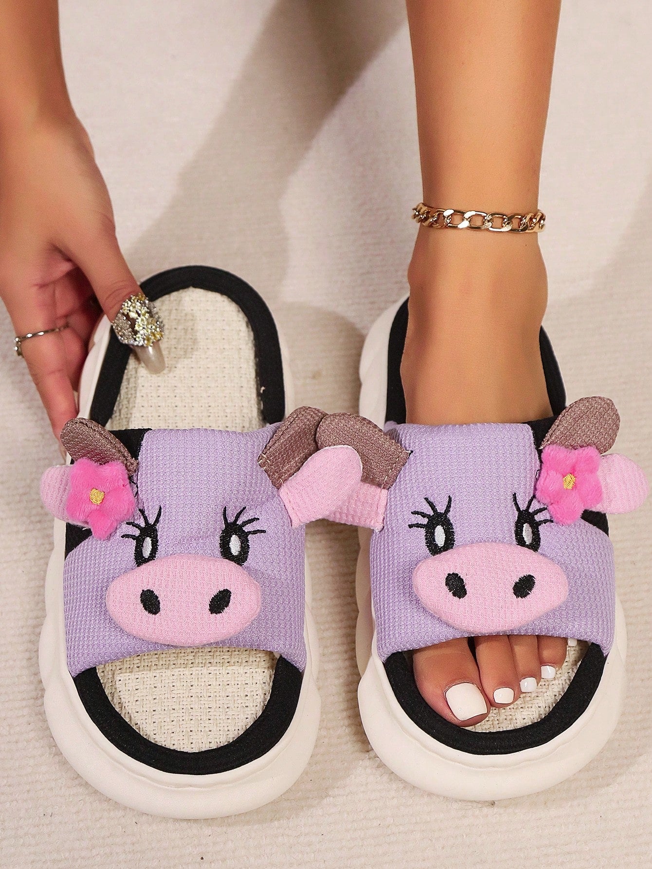 Cute Cow Linen Women's Indoor Slippers, Non-Slip Thick Sole House Slippers