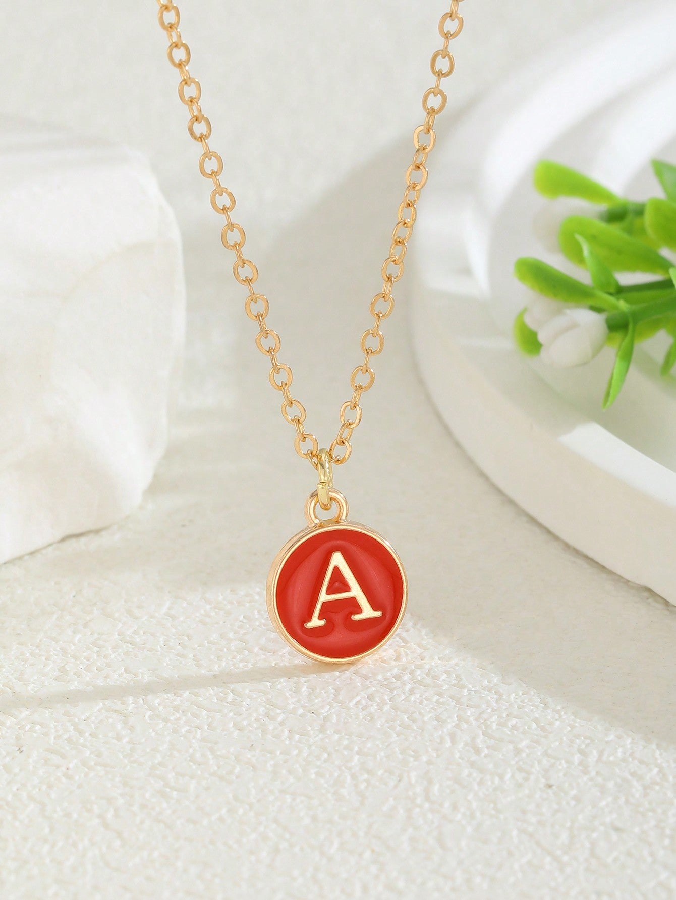 5colors Classic Fashion Small Delicate Initial Letter Detail Round Pendant Necklace For Kids Trendy Popular Party Street Summer Beach Vacation Jewelry For Daily Life