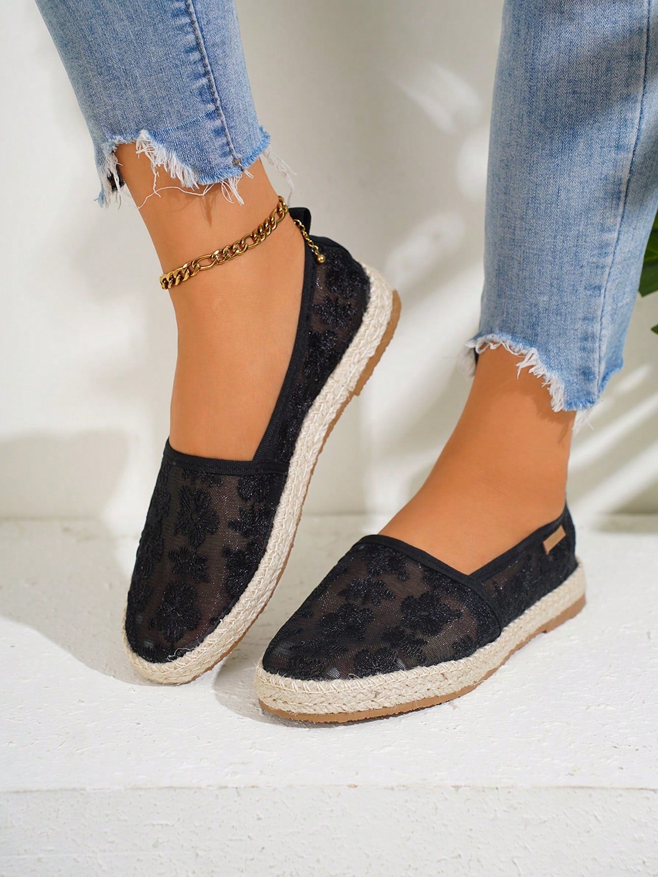 New Style Breathable, Comfortable, Anti-Skid, Odor-Resistant, Numbness-Preventing Woven Bottom Women's Slip-On Shoes For Indoor And Outdoor Leisure, Vacation, Spring, Summer And Year-Round, Plus Size