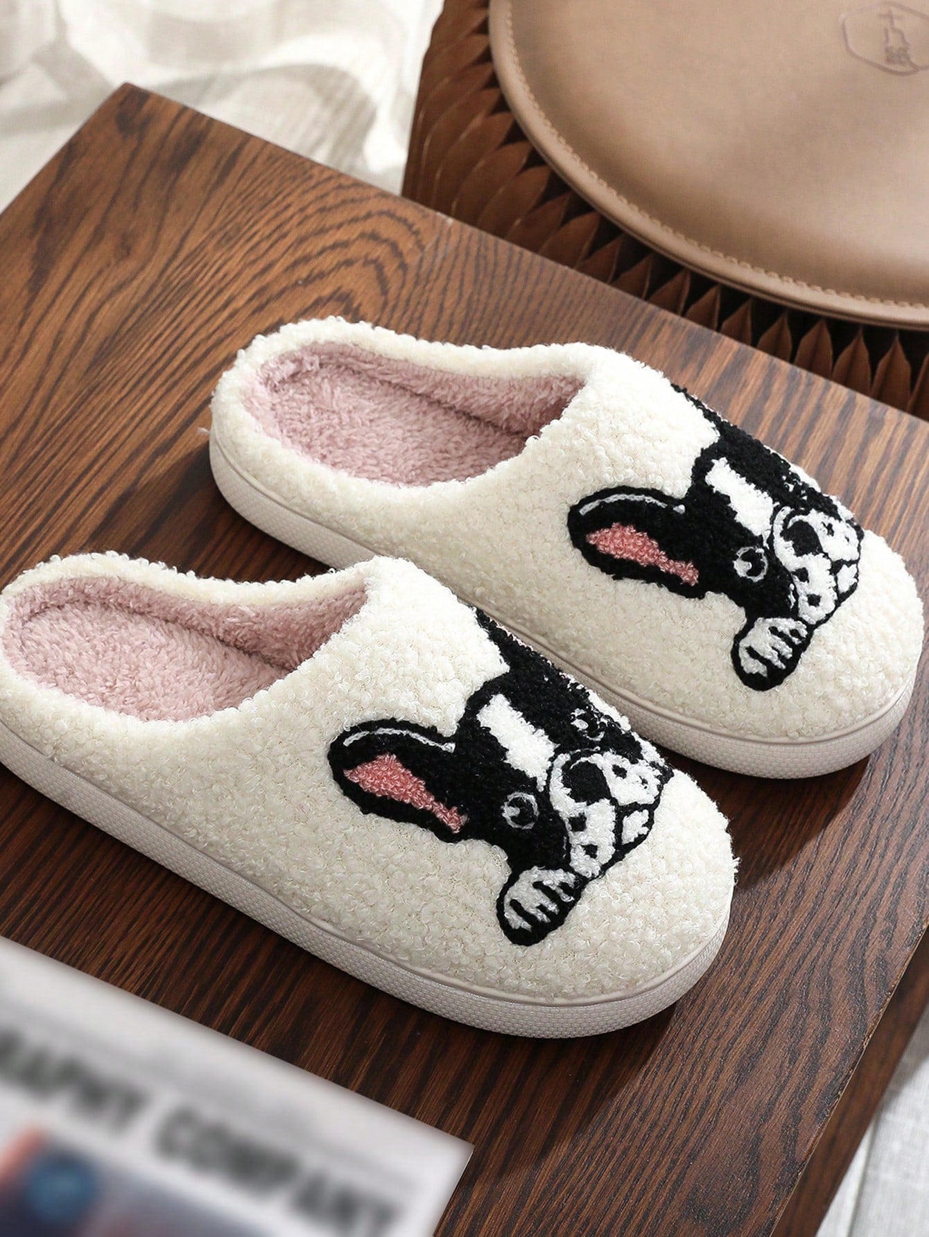 New European And American Style Embroidered Fabric Pet Cat & Dog Unisex Slippers, Winter Indoor Home Shoes