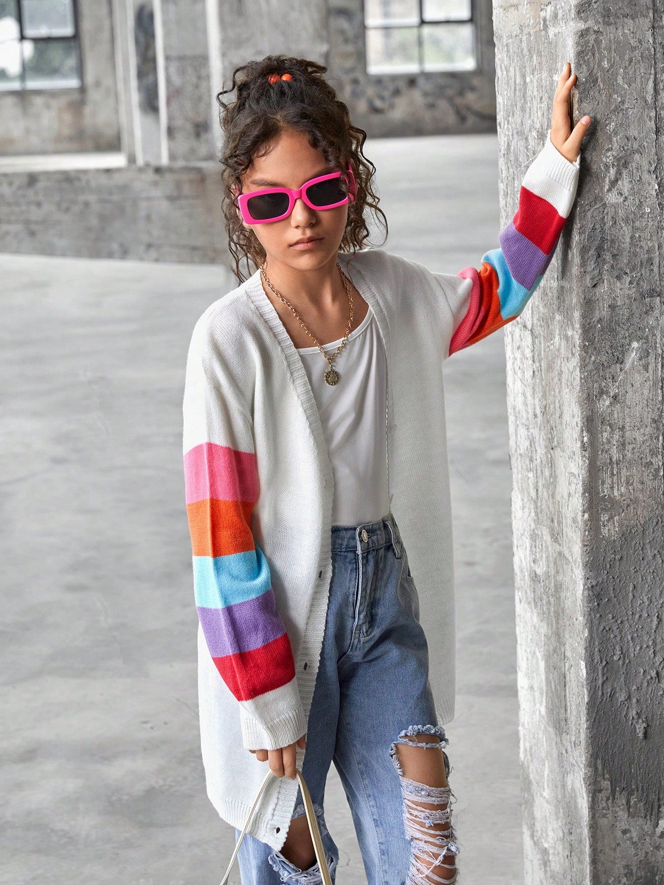 Tween Girls' Mid-Length Loose-Fitting Rainbow-Colored Knit Cardigan With Sweet And Playful Design, Suitable For Casual And Trendy Outfits In Autumn And Winter, Perfect For Home, Soft And Comfortable, Ideal For Home-Lounging, Travel, Shopping, Parties And