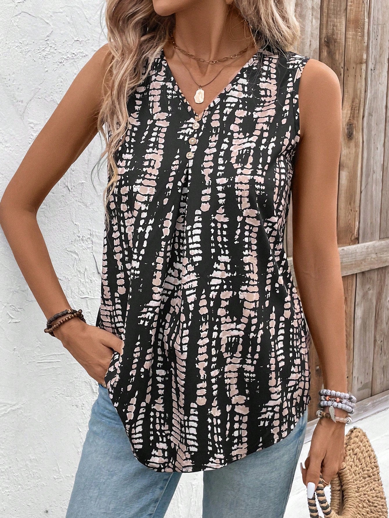 Floral Print V Neck Sleeveless Blouse