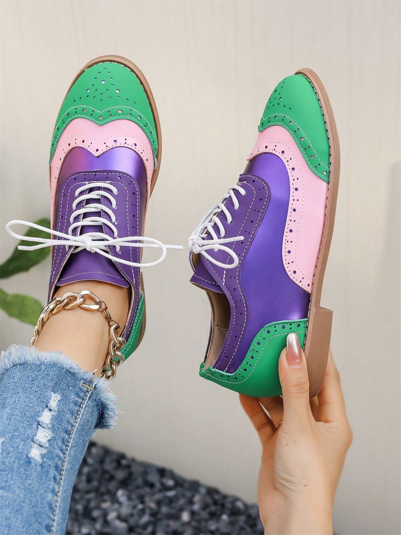 Women's Fashion Low Heel Flat Leather Green Lace-Up Pointed Toe Versatile Flower & Hollow Out Color Blocking Campus Style Casual Loafers